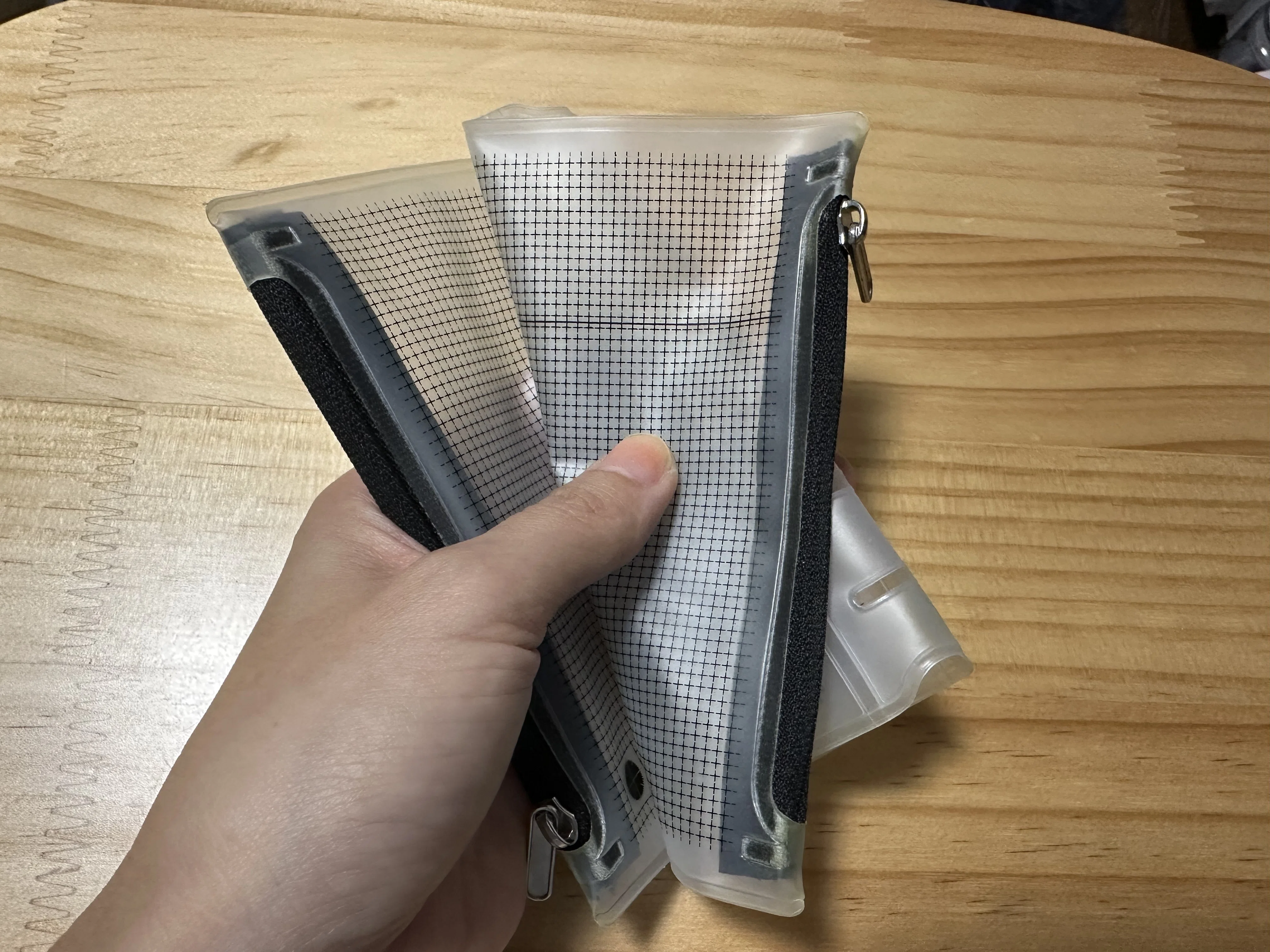オーダー品　ファスナーケース plotterのファスナーケースと相性いい｜トラベラーズノートパスポート