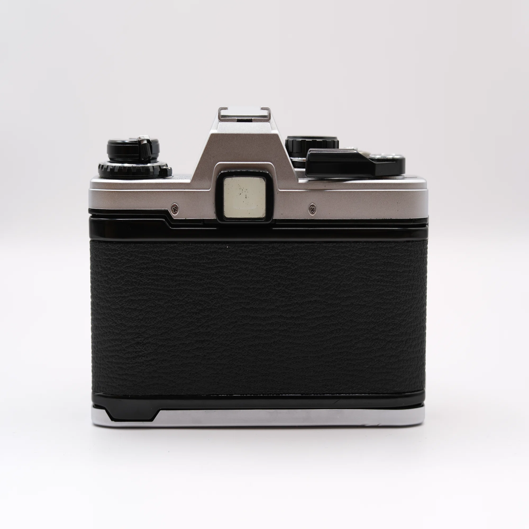 我が家にフィルムカメラがやってきた【Olympus OM10】｜ytkampf_fps0