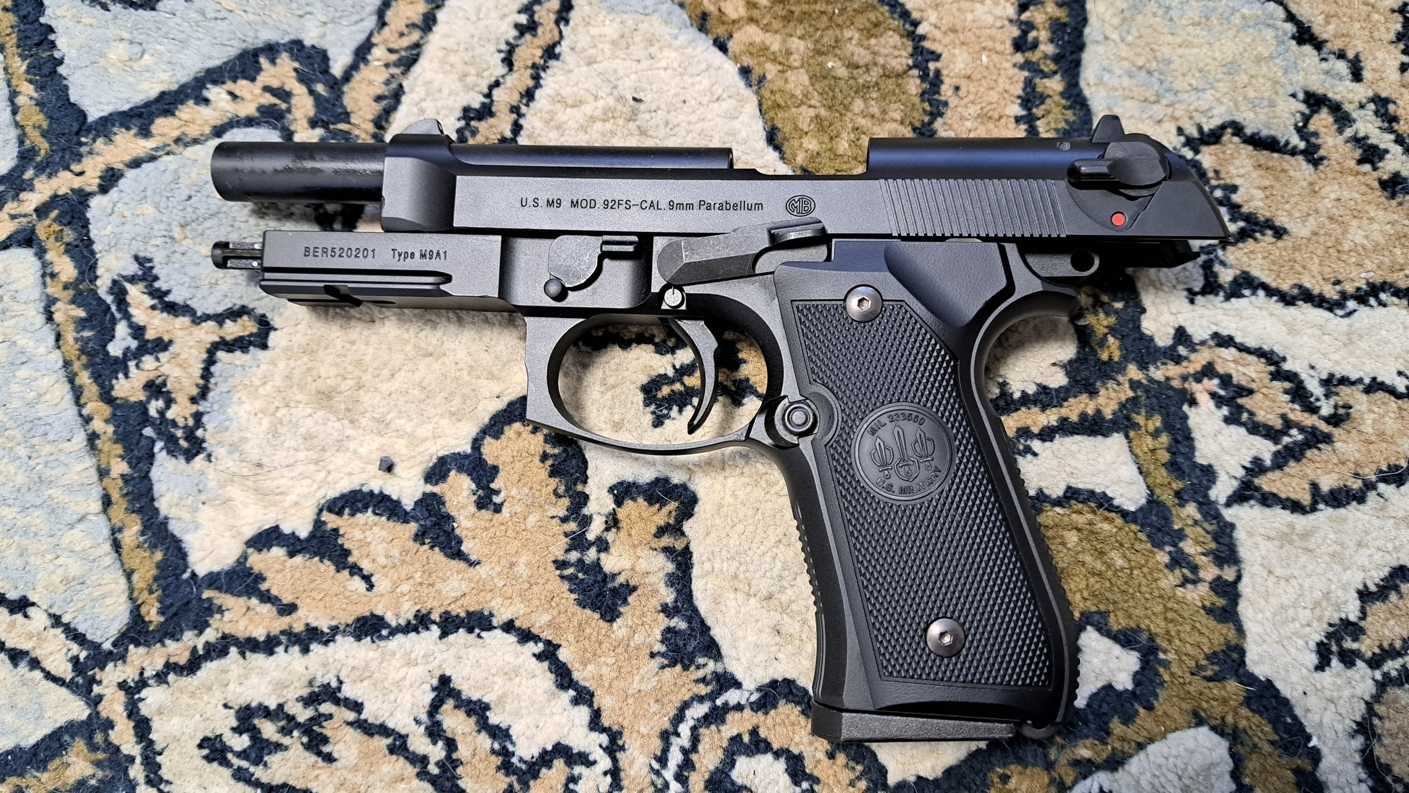 東京マルイ M9A1 ガスブローバック ハンドガン レビュー ベレッタ92A1