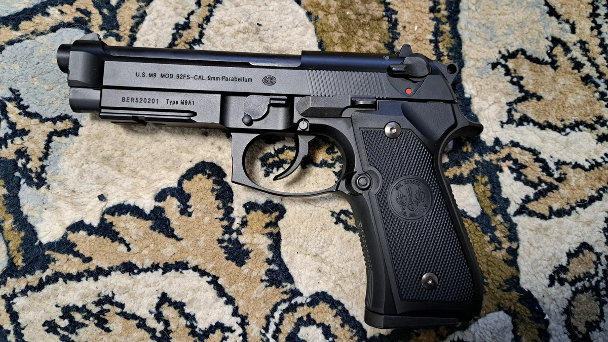 東京マルイ M9A1 ガスブローバック ハンドガン レビュー ベレッタ92A1 