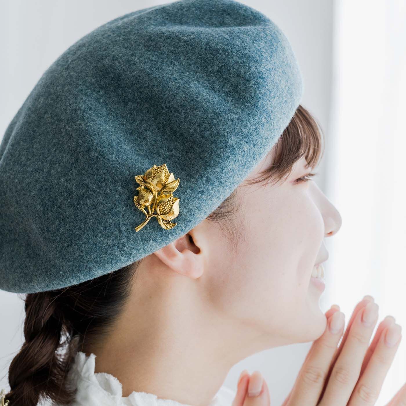 胸もとに吉祥の実りを宿す「みほとけの果実ブローチ」｜フェリシモ「お