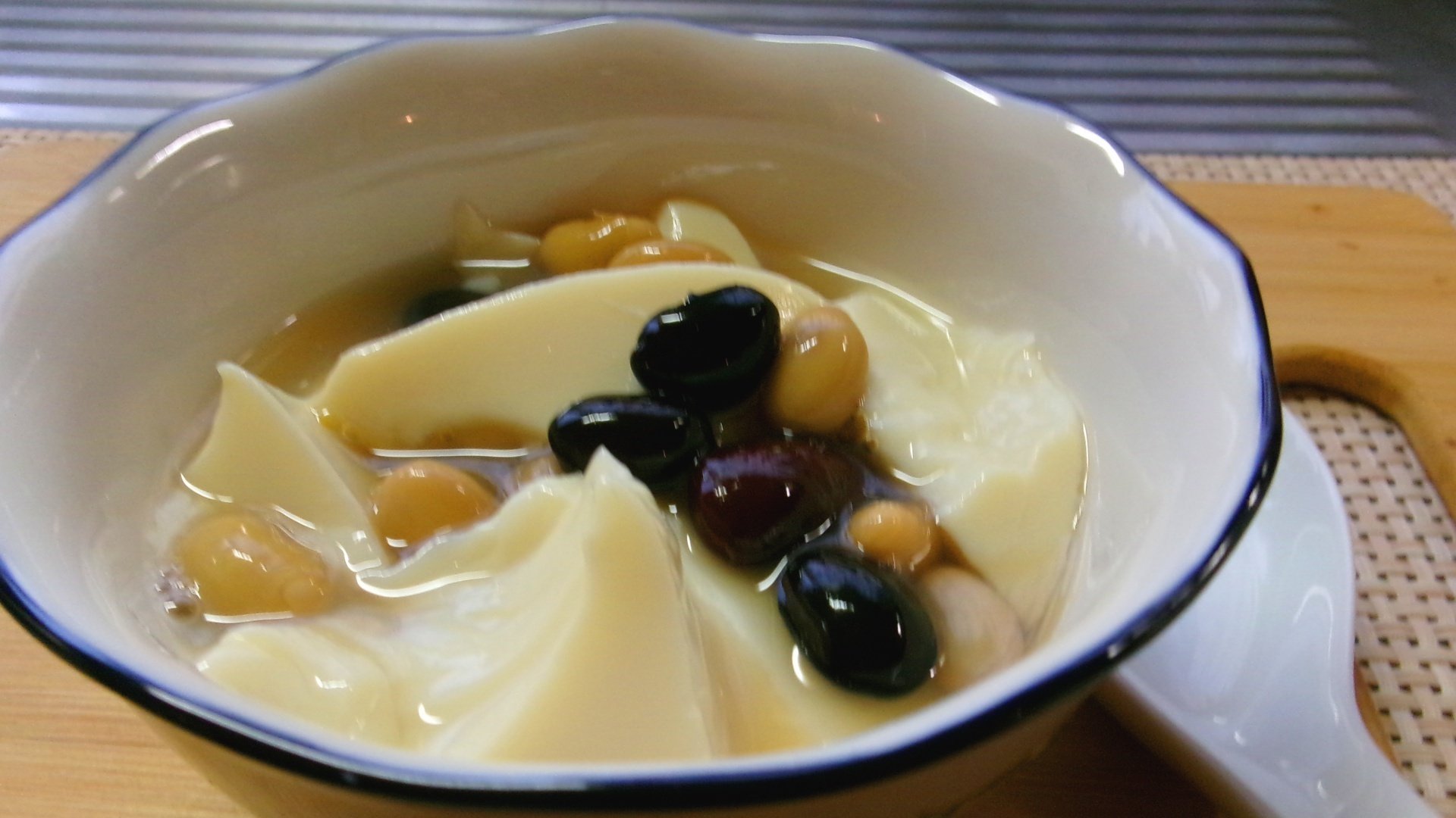 台湾の国民的スイーツ【豆花（トウファ）】レシピ - 青空食堂