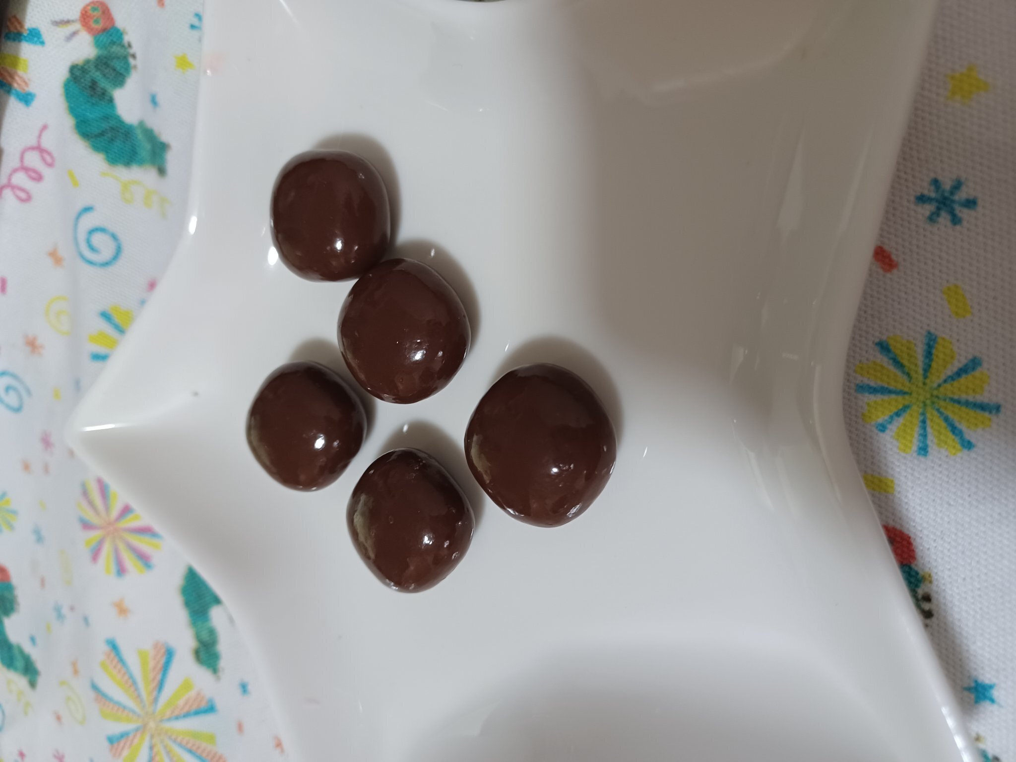 映画に出てきたモンを食う】第75回「チョコレート」（『ヴェノム：ザ