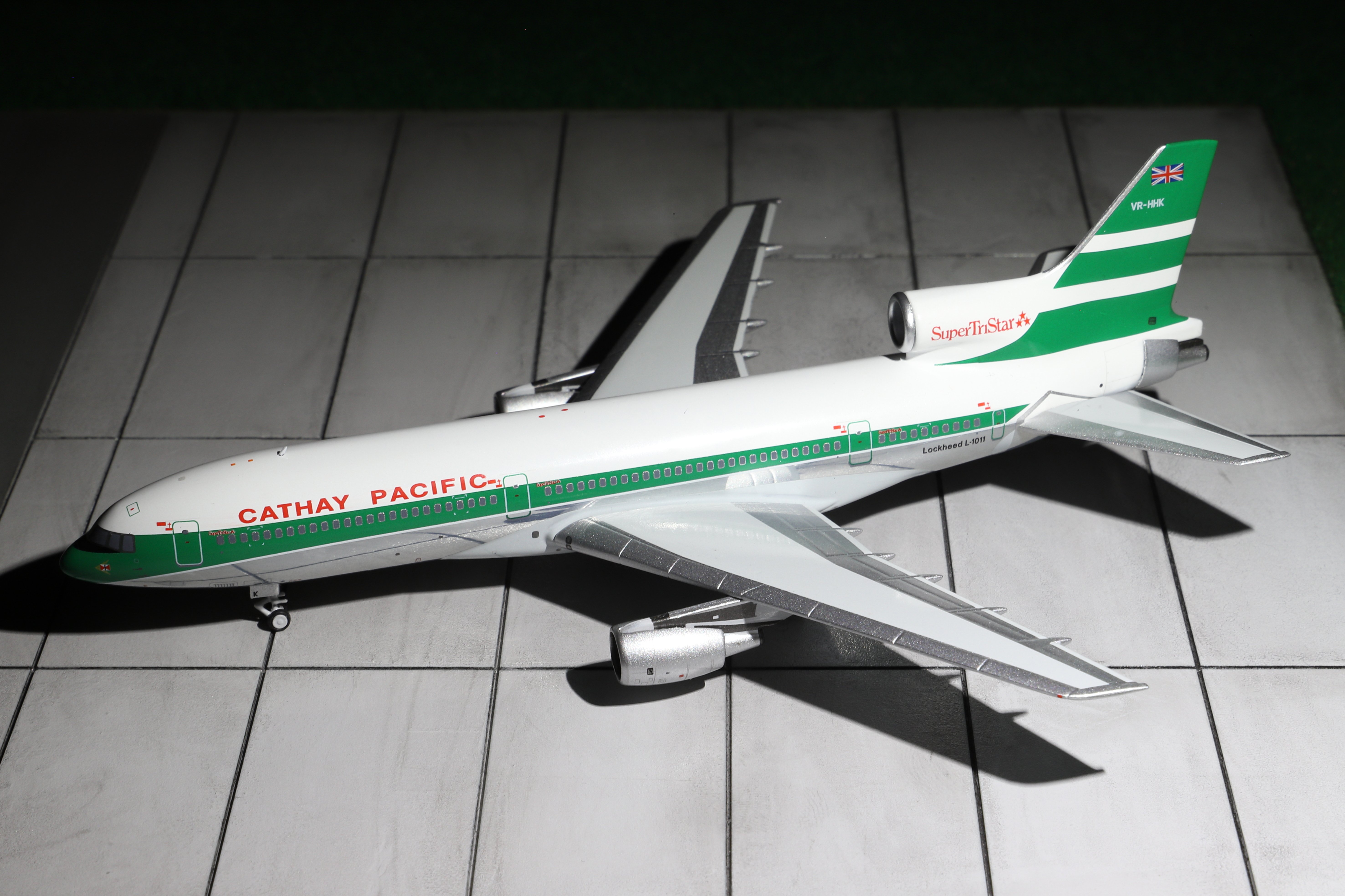 1/400 NGmodels Cathay Pacific VR-HHK Lockheed L-1011-1