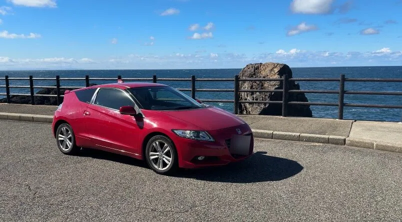 CR-Z(6MT)】刺激的なハンドリングとエンジンで身軽に走れる｜富田 賢治