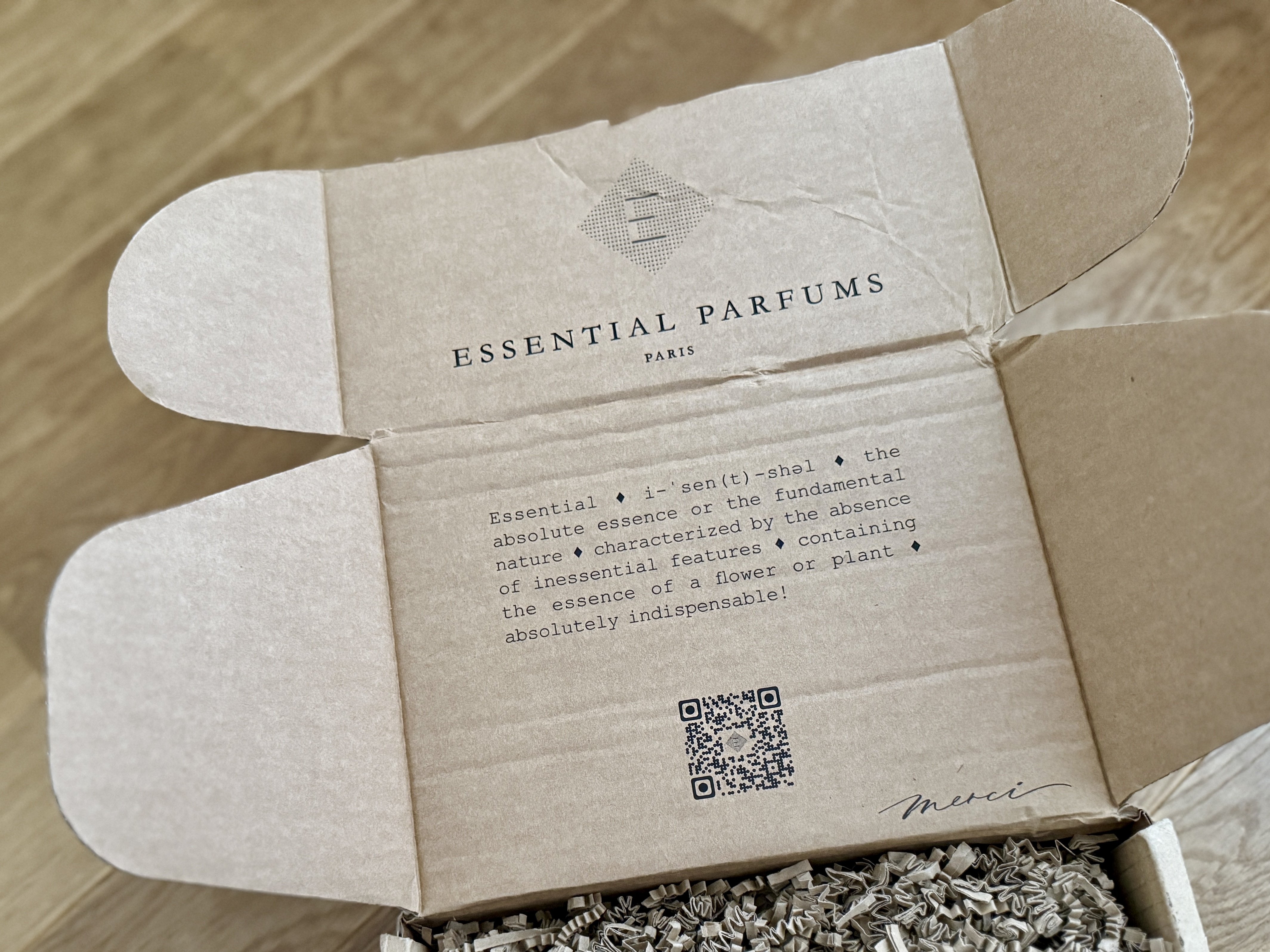 ESSENTIAL PARFUMS ディスカバリーセット 8本 Essential Parfums | ディスカバリーセット総括｜kaz-san