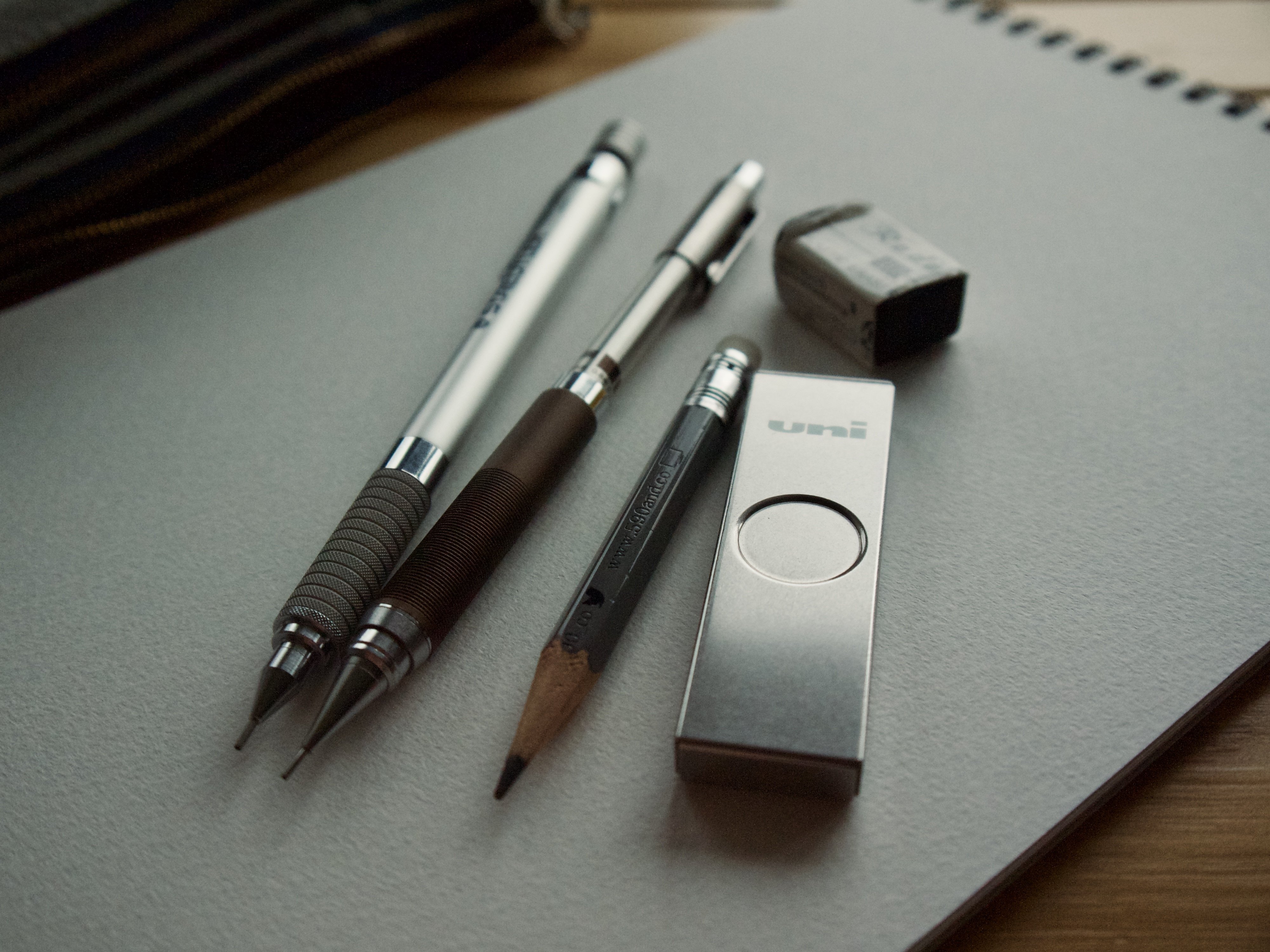 トンボ バリアブル VARIABLE 0.4前期＆0.5後期 トンボ鉛筆 バリアブル