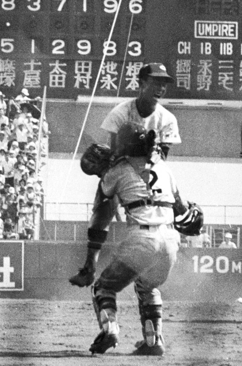 優勝候補・東海大相模を倒したら…女子高生が黄色い声援でお出迎え