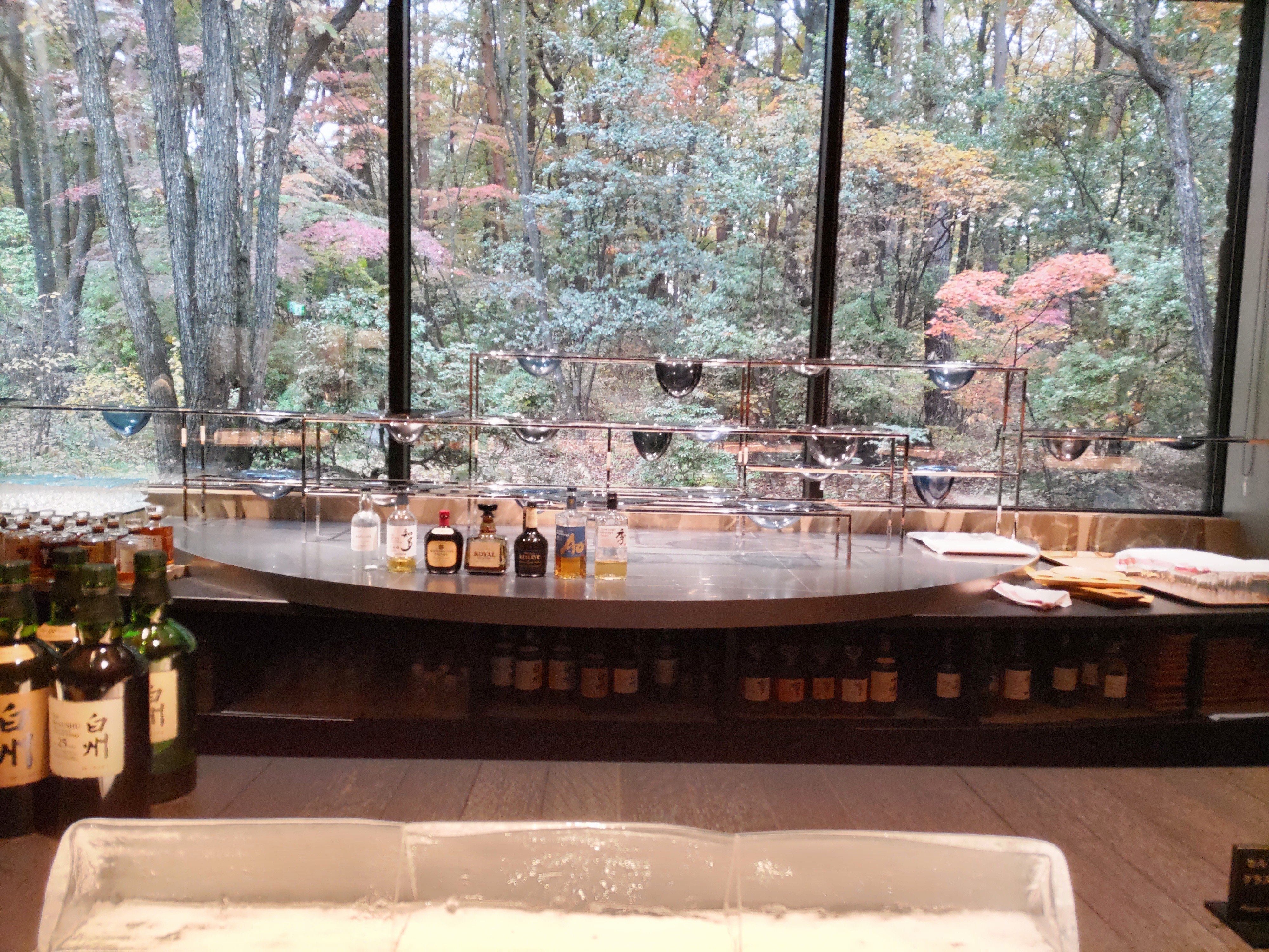 錦秋の白州蒸溜所で最高のウイスキーを飲んだ話|過祭 進碁 錦秋の白州蒸溜所で最高のウイスキーを飲んだ話|過祭 進碁