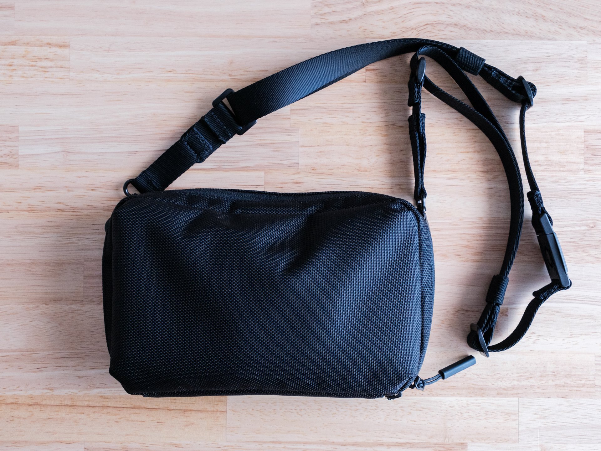 ガジェットポーチの中身｜THE TOKYO TECHPACK POUCH｜murasaki