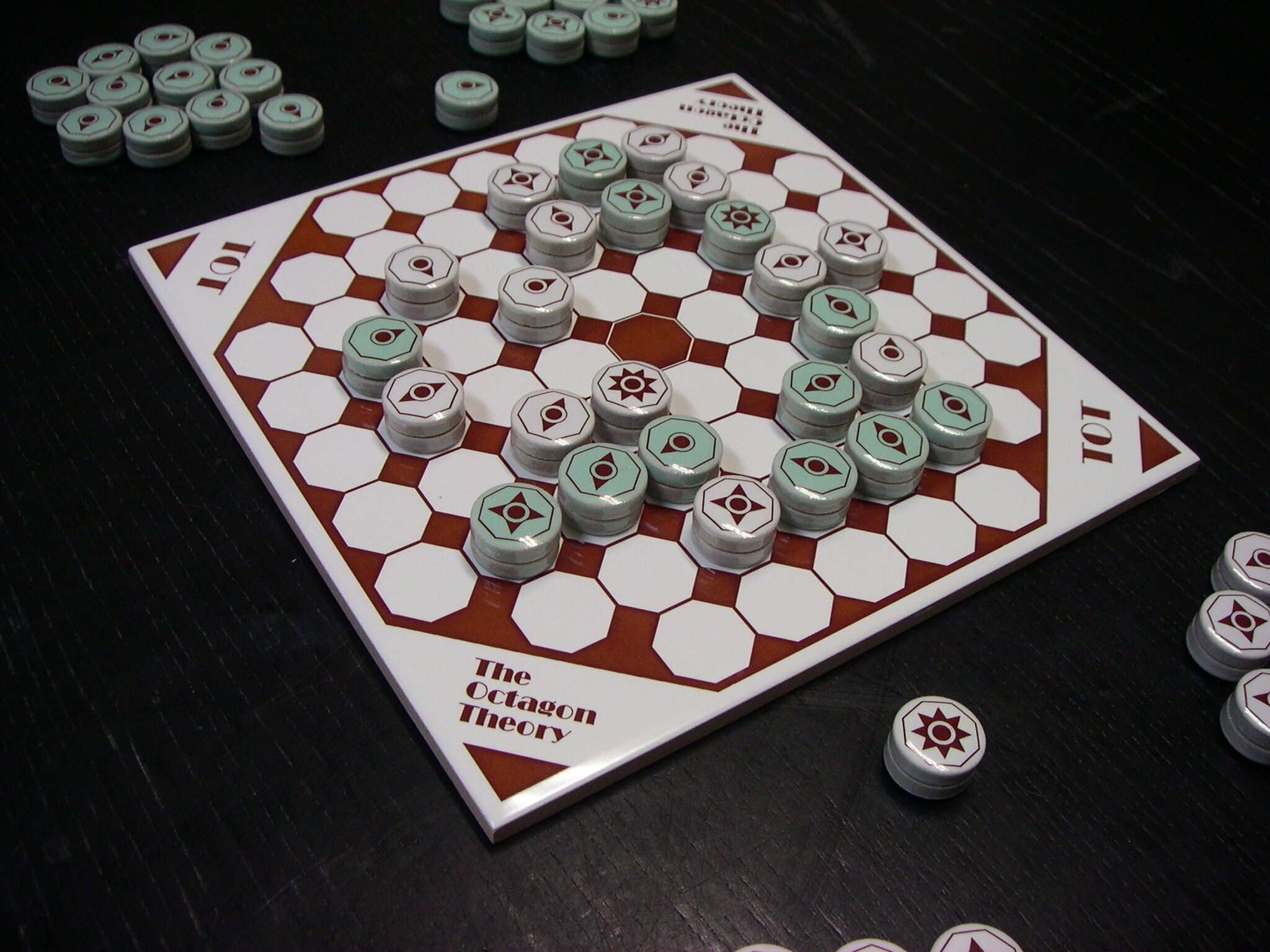 今まで制作してきたクリエータの方々のボードゲームを紹介します｜山本光夫