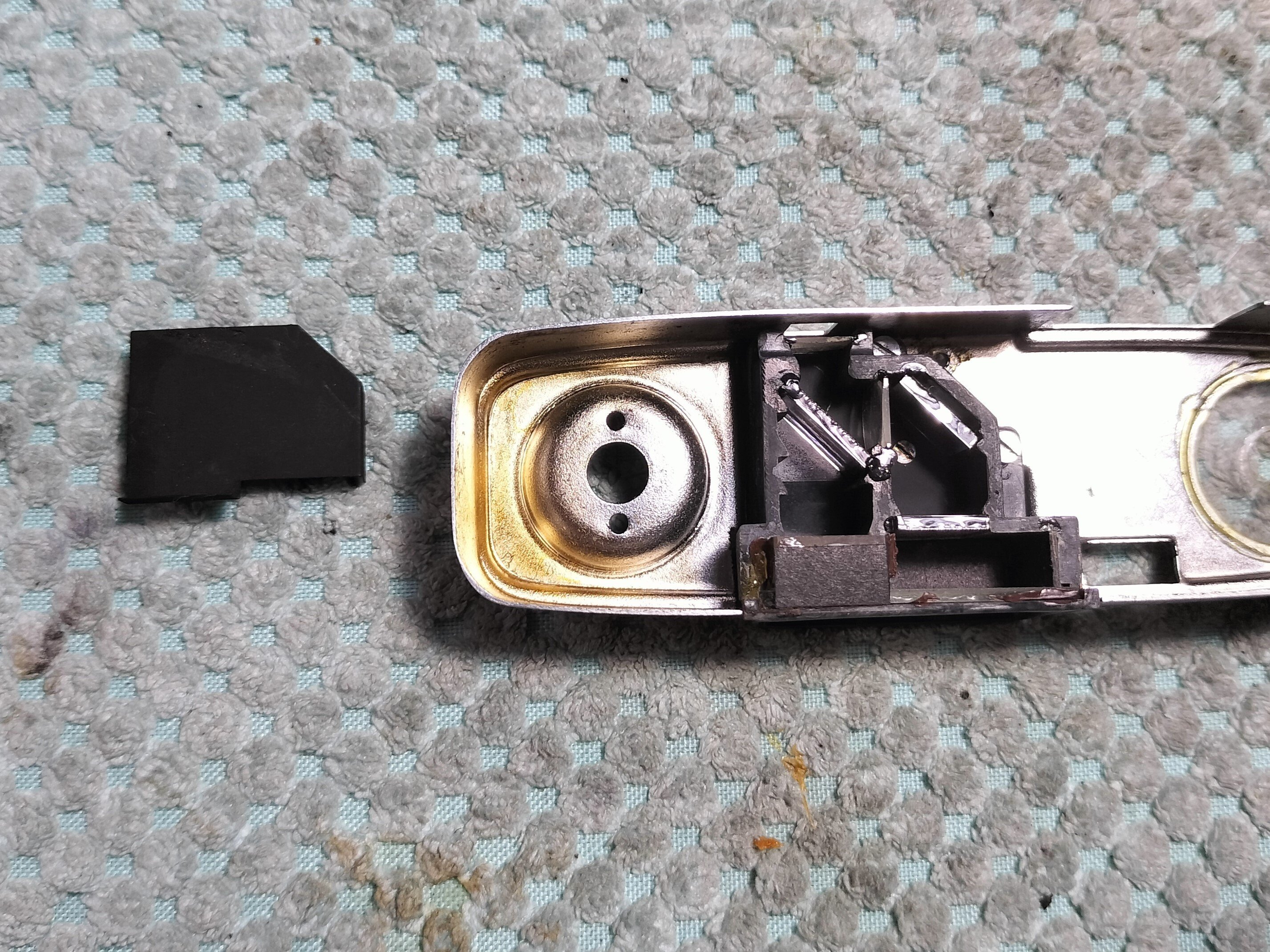 Olympus Pen 初代 三光ペンの分解｜フィルムカメラ修理のアクアカメラ