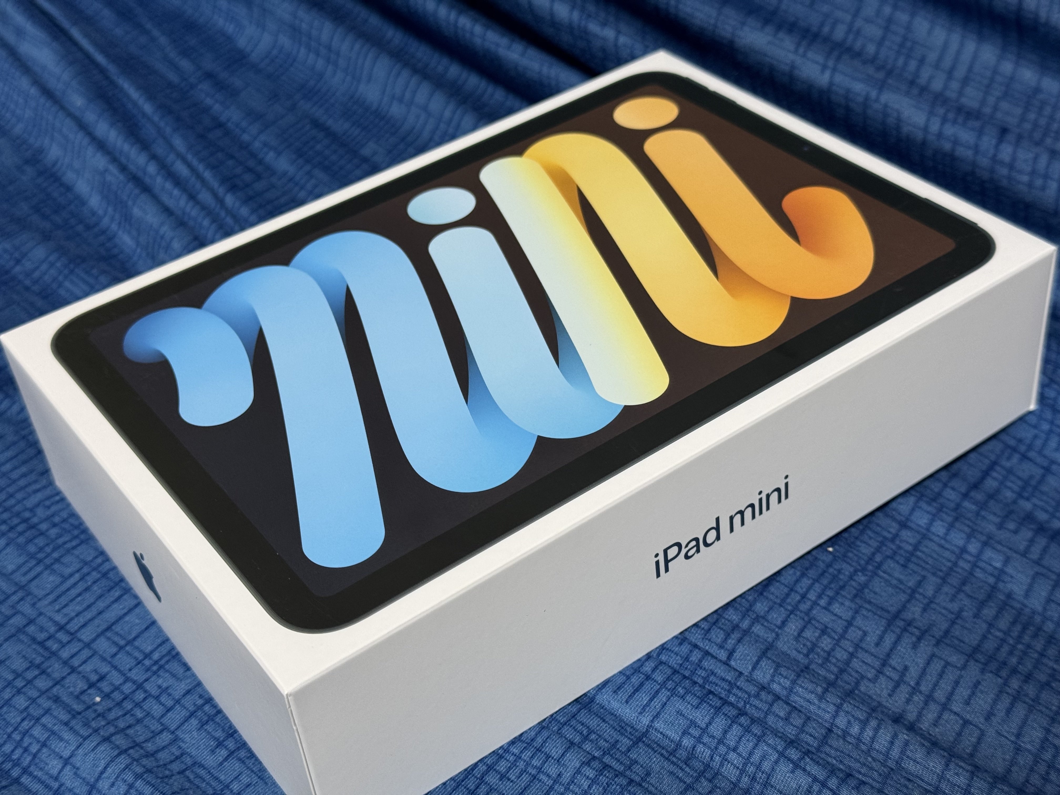 iPad mini（A17Pro) 　512GB　現行機種　新品同様 2024 Apple iPad mini A17 Pro chip, Built for Apple