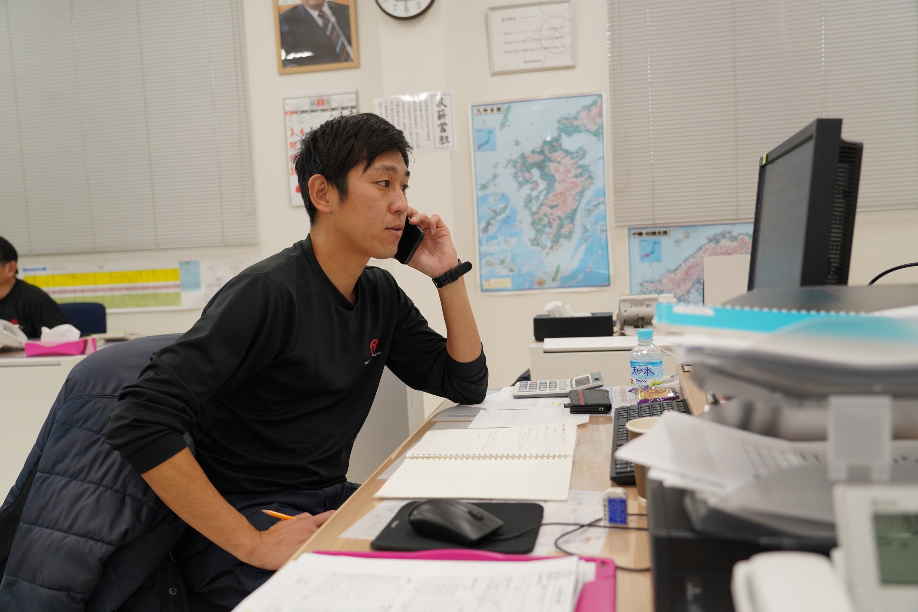 山田はじめ 信頼を紡ぎ、現場とともに歩む若き工場長の挑戦｜山田水産