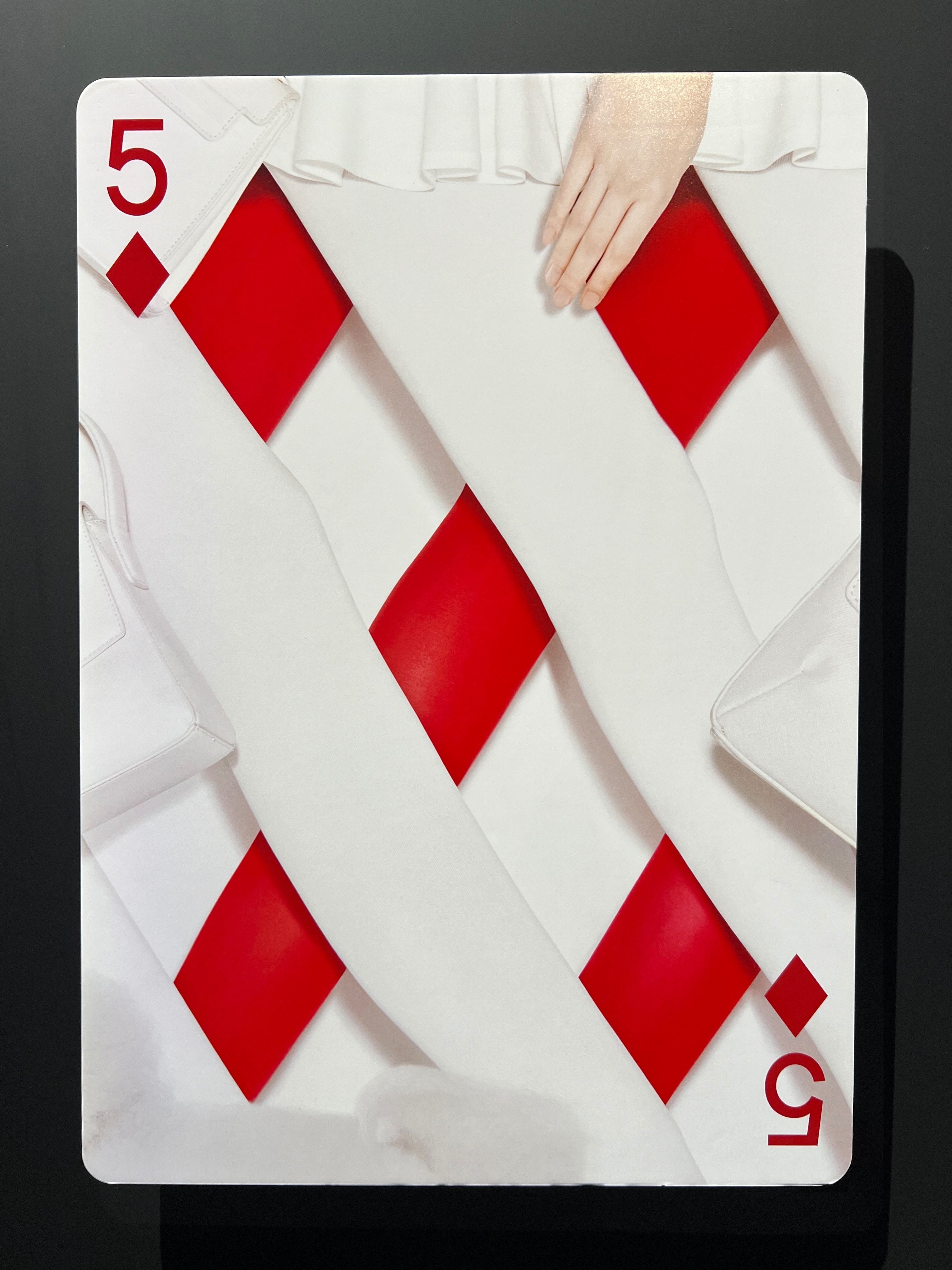 4 だまし絵に心地よく魅了されて — 吉田ユニ展『PLAYING CARDS