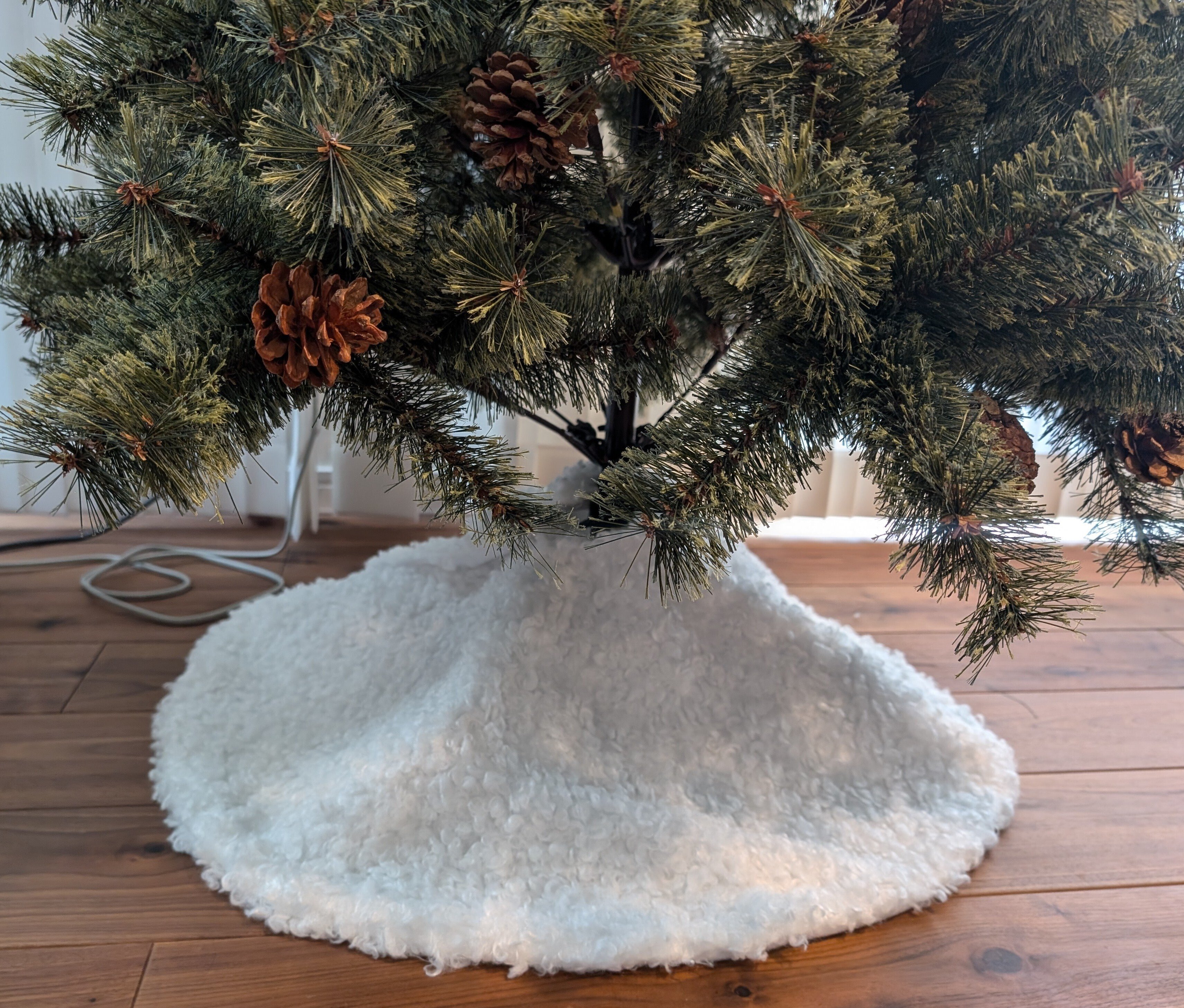 大きなクリスマスツリーを買った｜みけ猫たなか