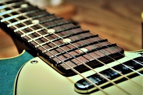ステンレスフレットのススメ｜Freedom Custom Guitar Research Co. Ltd.