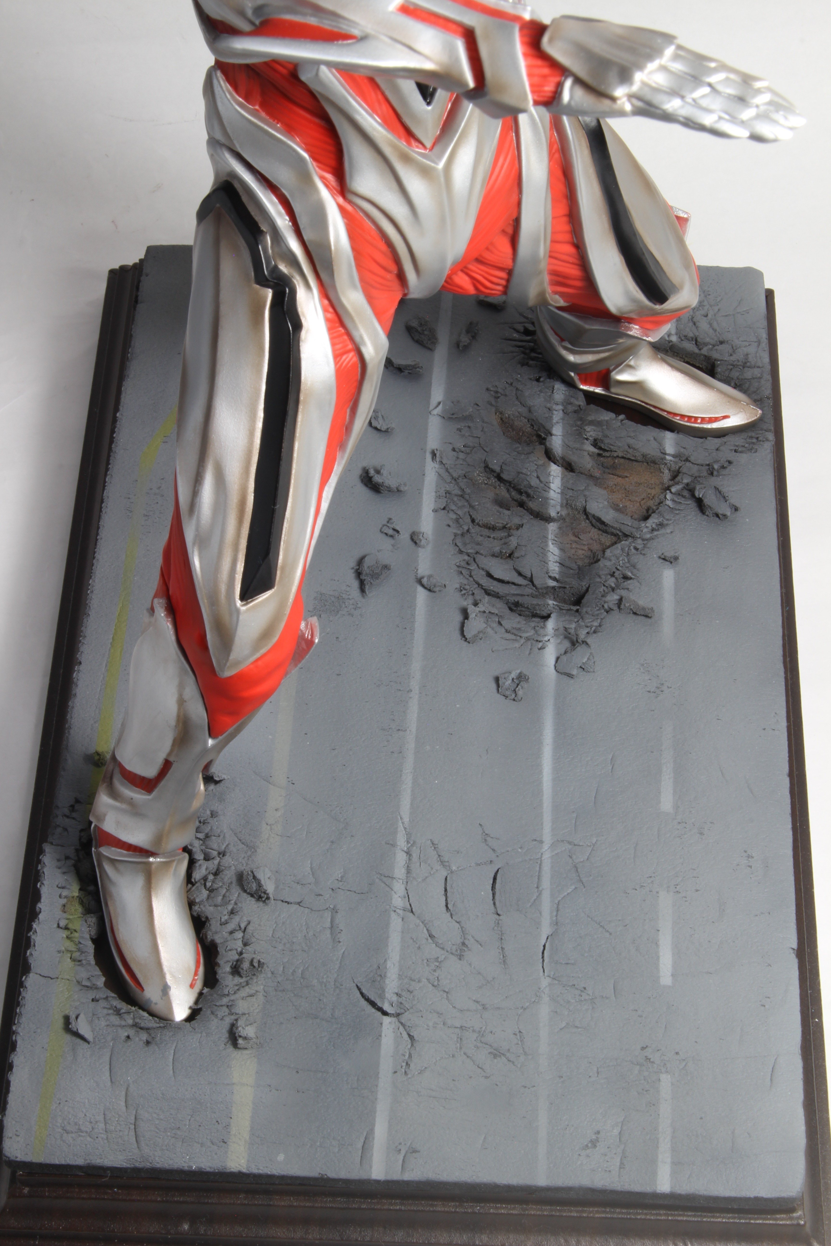 虹光工房 「ウルトラマン・ザ・ネクスト （ジュネッス）」｜アシム