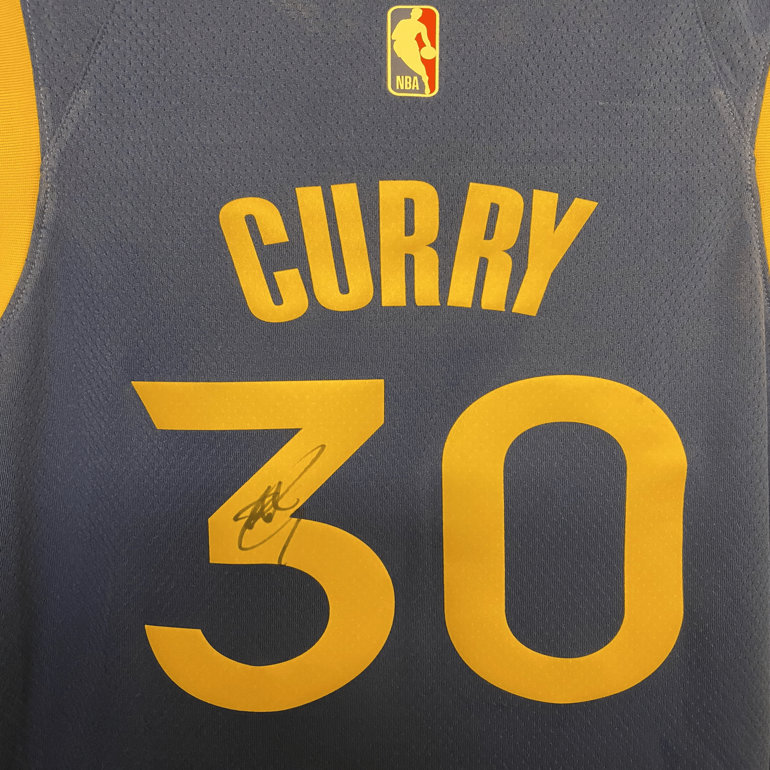 NBA選手からサインを入手 メンフィス編｜エルマゴ