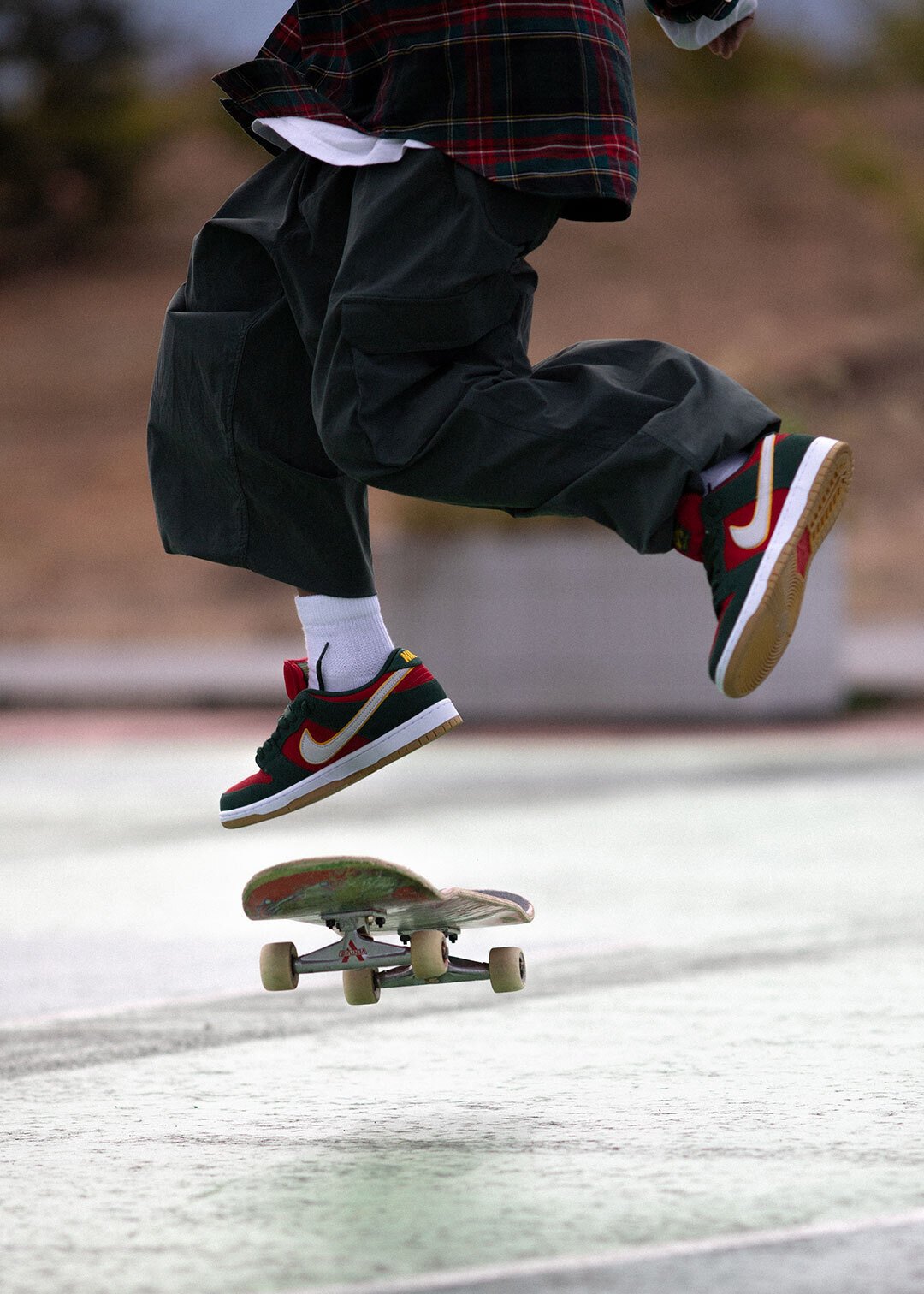 NIKE SB SUPERSONICS DUNK、バスケットボール、スケートボード NIKE SB SUPERSONICS DUNK、バスケットボール、スケートボード