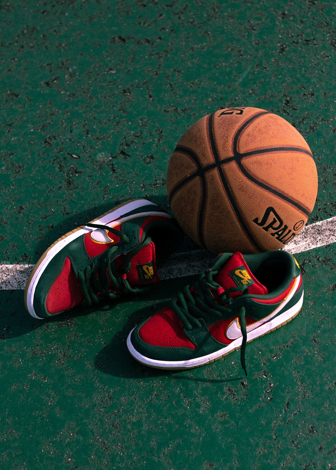 NIKE SB SUPERSONICS DUNK、バスケットボール、スケートボード NIKE SB SUPERSONICS DUNK、バスケットボール、スケートボード