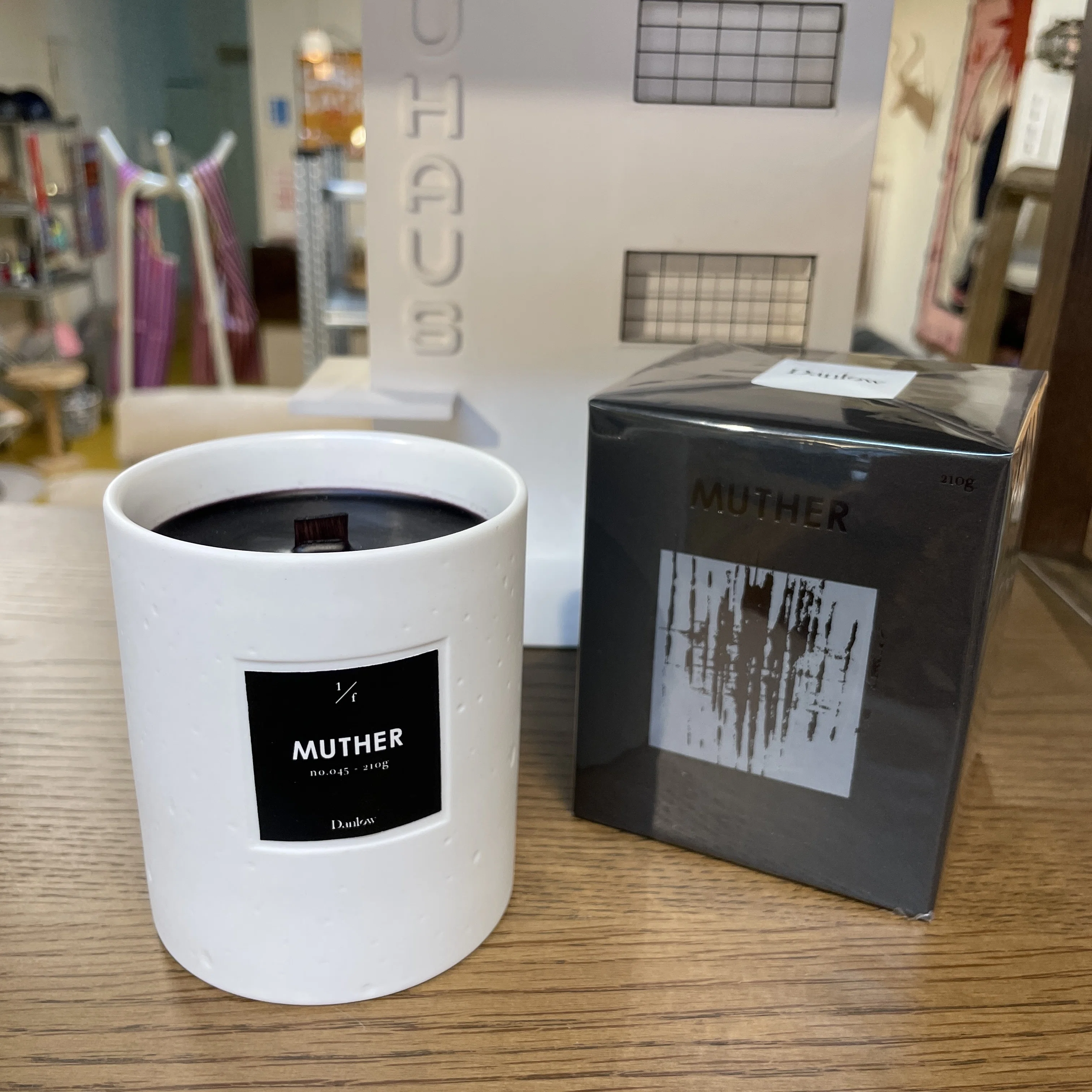 Danlow POP UP STORE｜インテリアショップ APARTMENT
