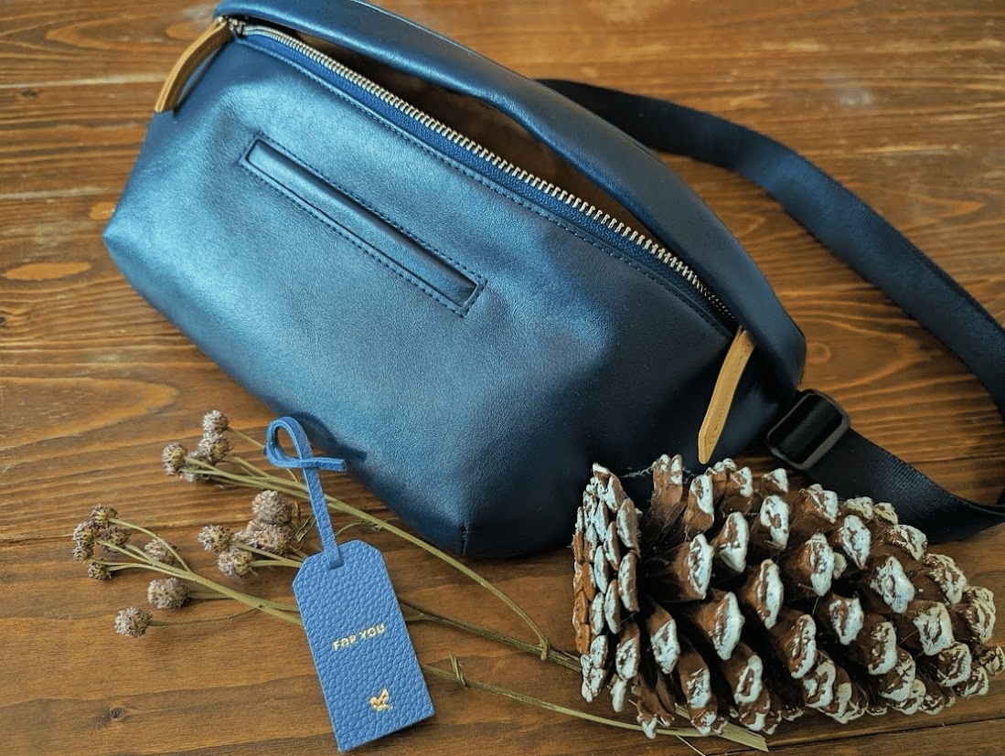 JOGGO レザー ボディバッグ ブラックレザー ボディバッグ レザーボディバッグ | オーダーメイド