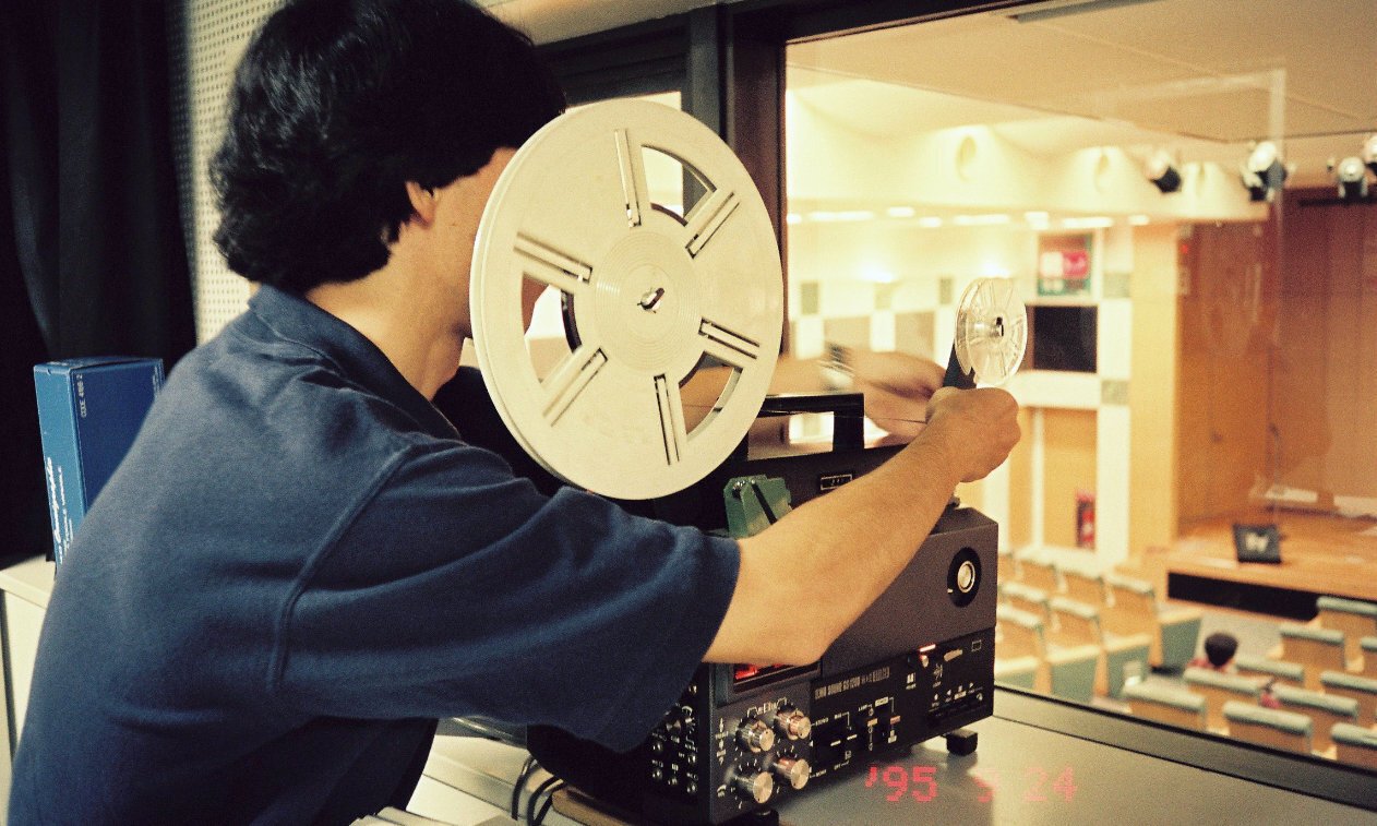 レトロ映写機 150万→50万 レトロ映写機 150万→50万 【修理】超