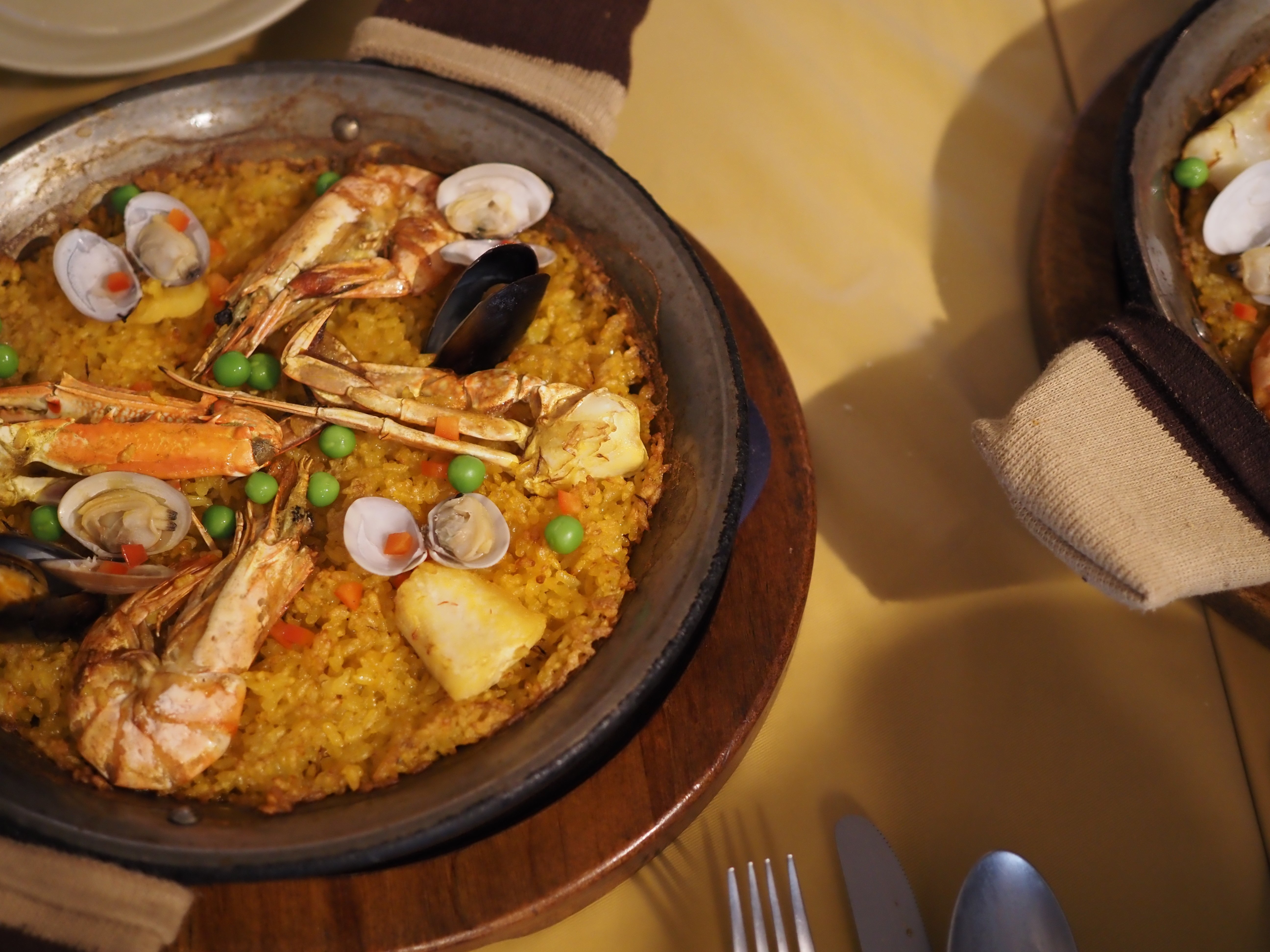 とある休日のスペイン料理【OLYMPUS PEN E-P7】｜てりん