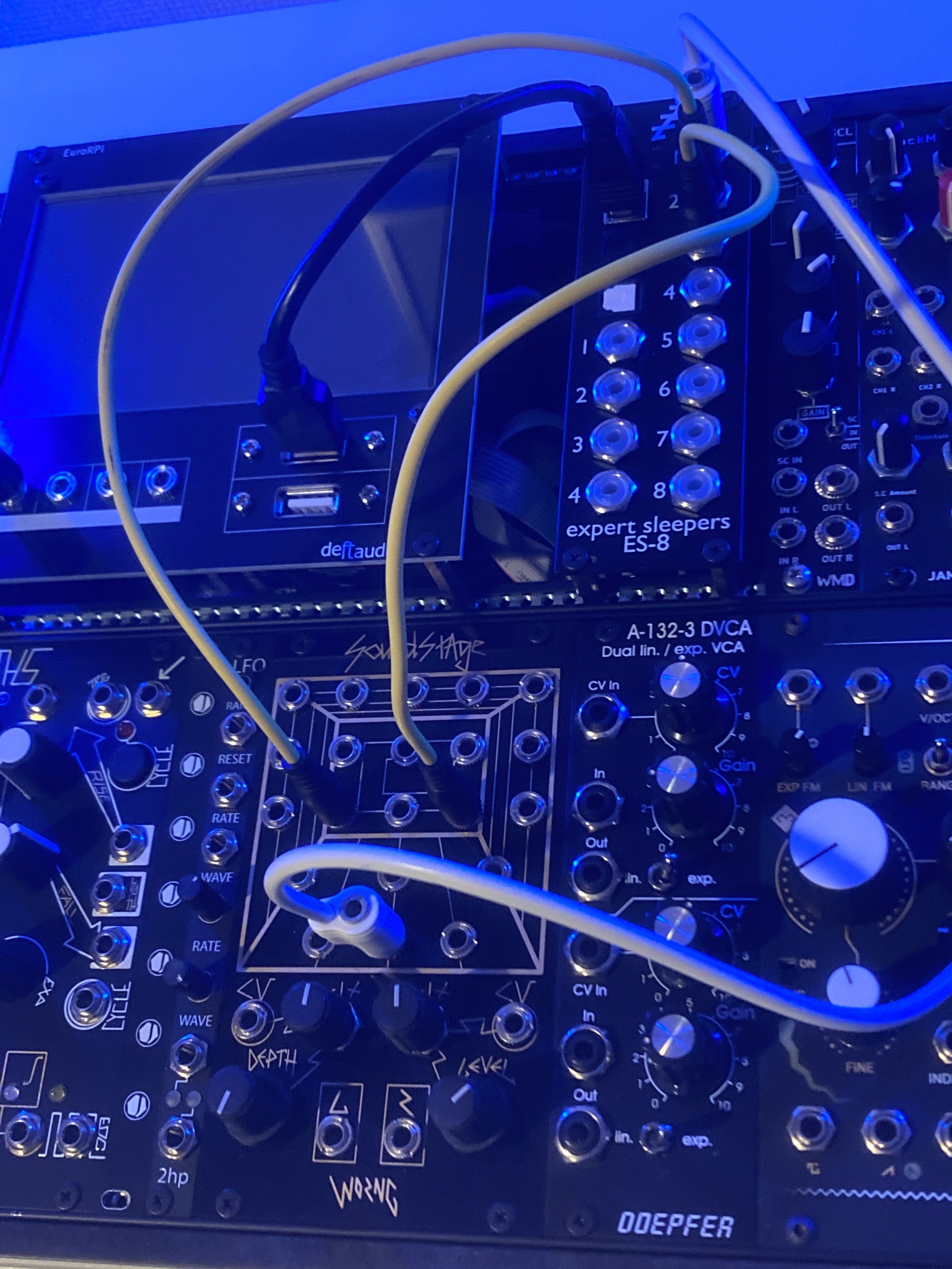 ライブコーディングをする、ユーロラック上で（物理）｜HirokiMatsui