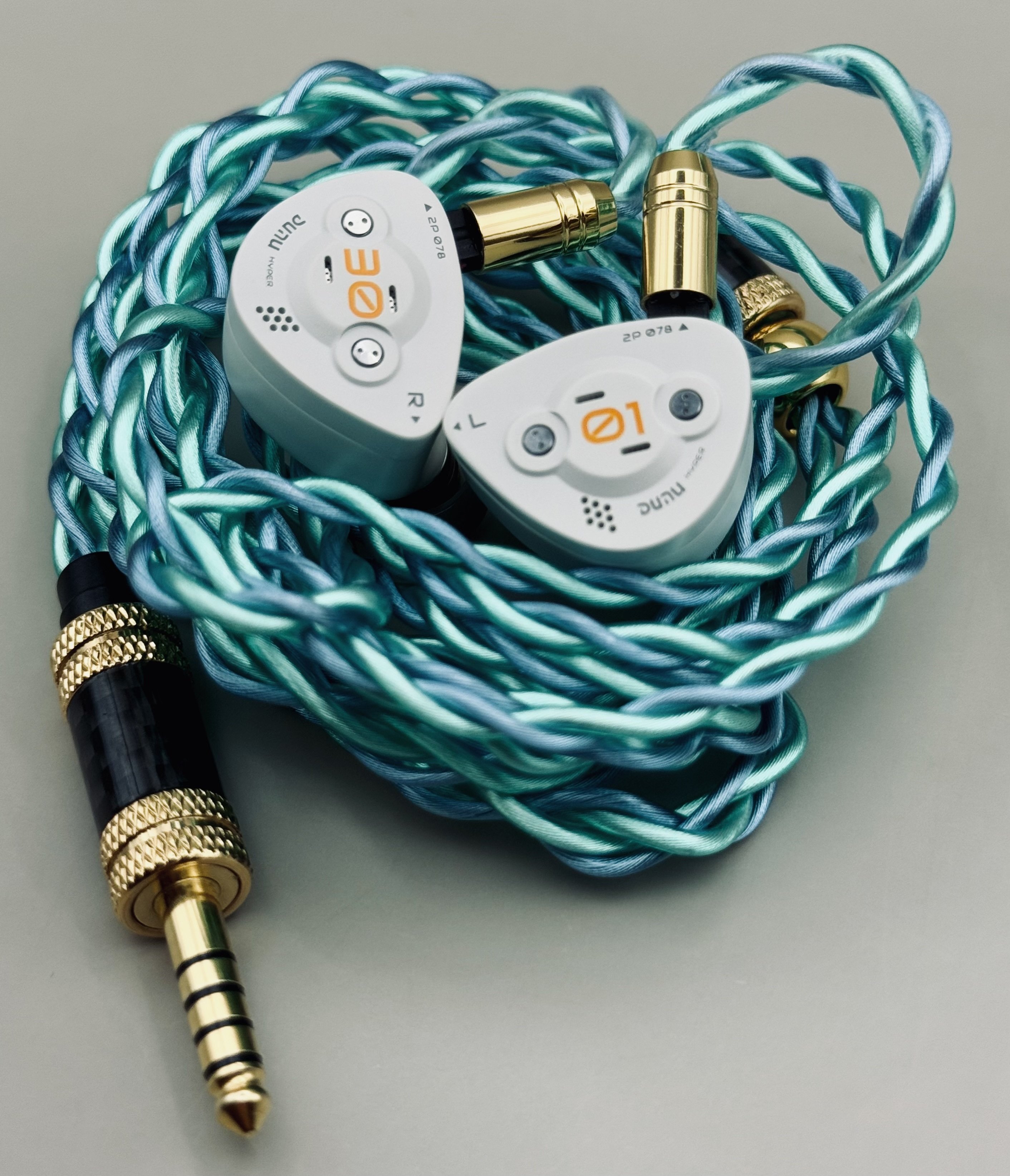 DK3001 BD 2ピン 美品 DUNU DK3001 BDのレビュー｜ラルフ・ヒンクリー