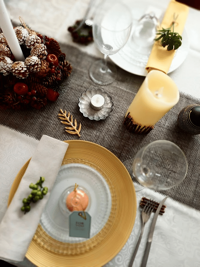 100円均アイテムを活用・クリスマスのテーブルコーディネートの