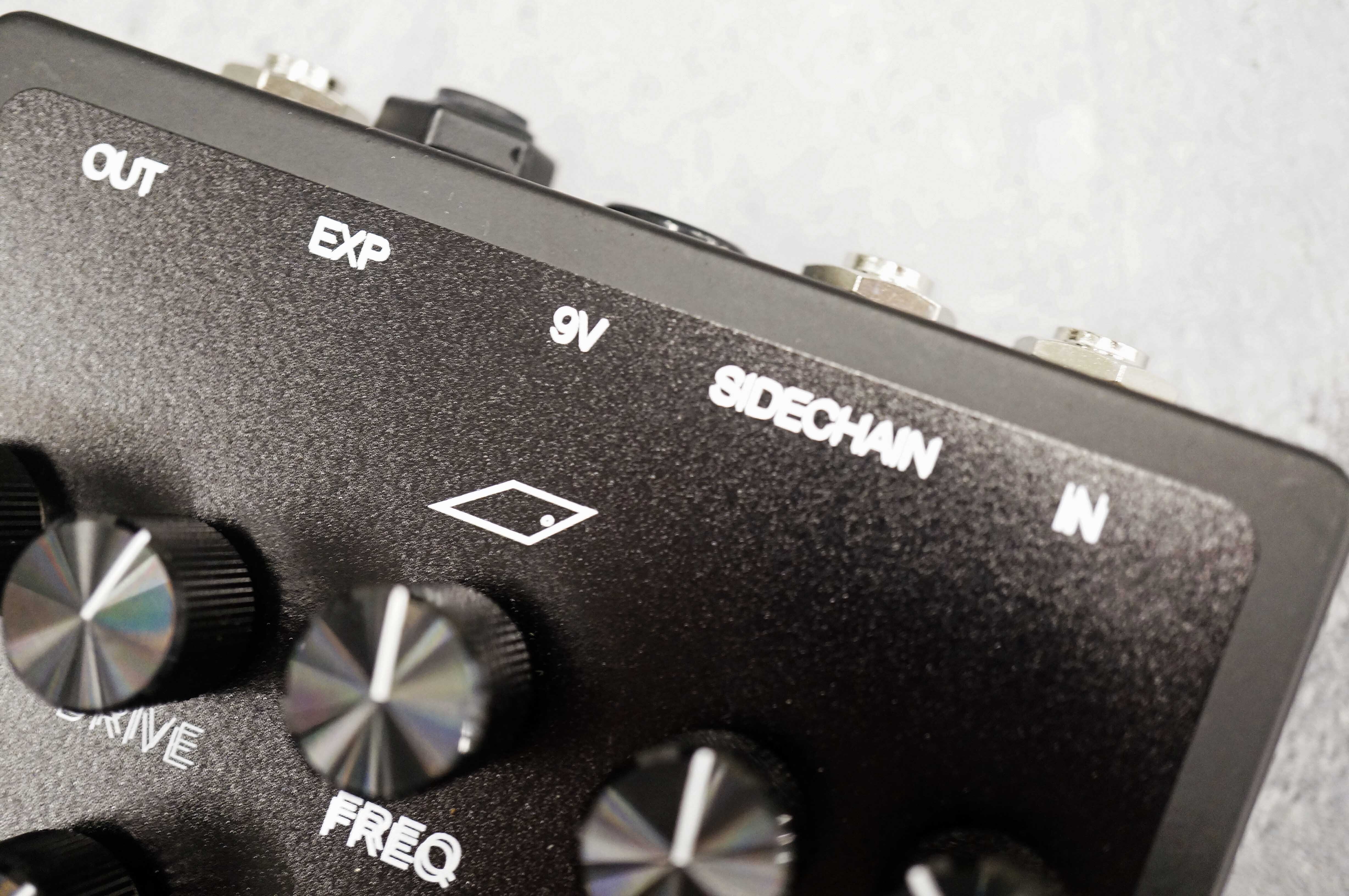 LFO、エンベロープ、EXP、サイドチェインまで！超多機能
