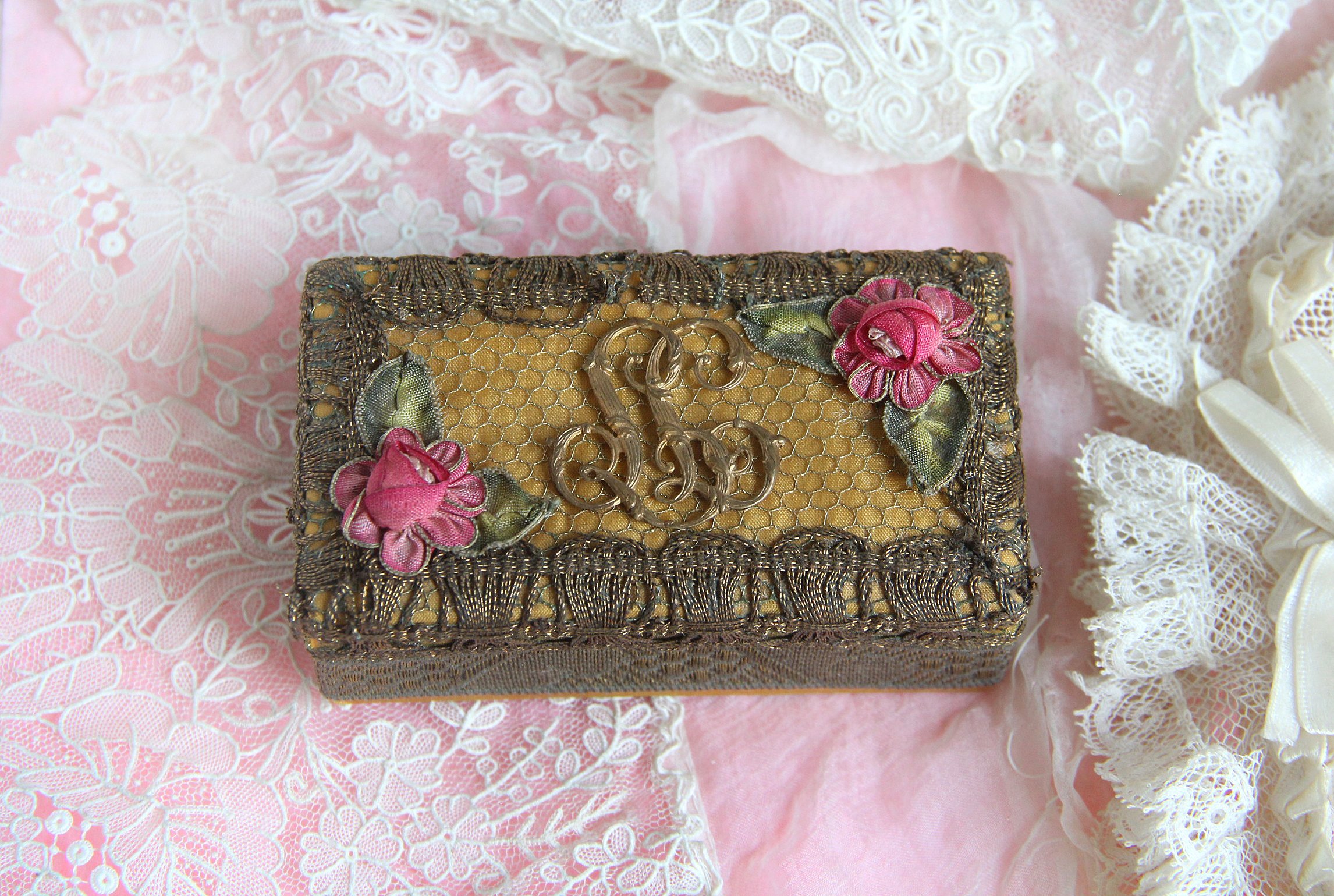 アンティーク シルク製 シルクシフォン 淡いピンクの薔薇 ロココ