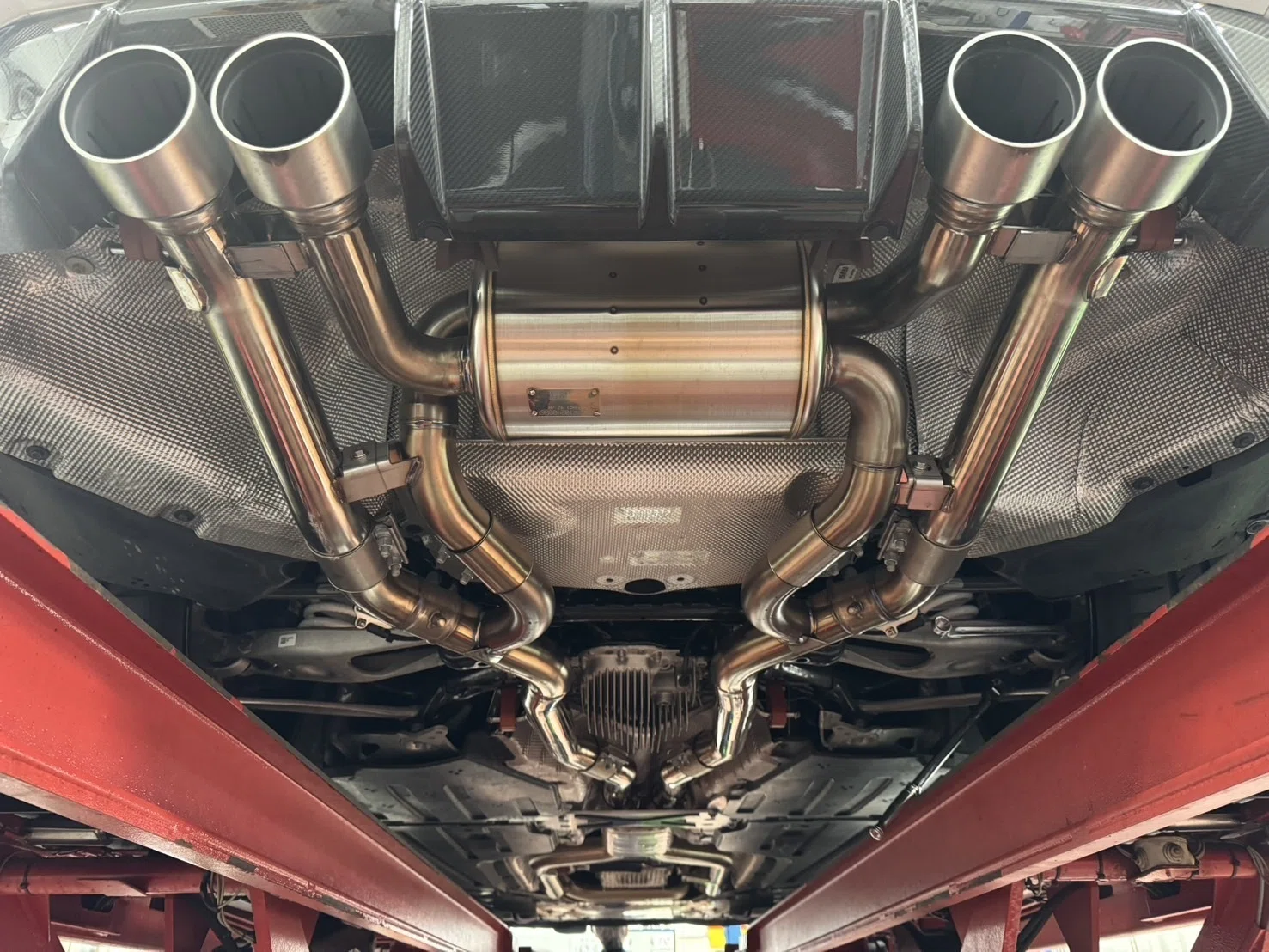 AKRAPOVIC Evolution Link Pipe set｜Studie AG 相澤康弘