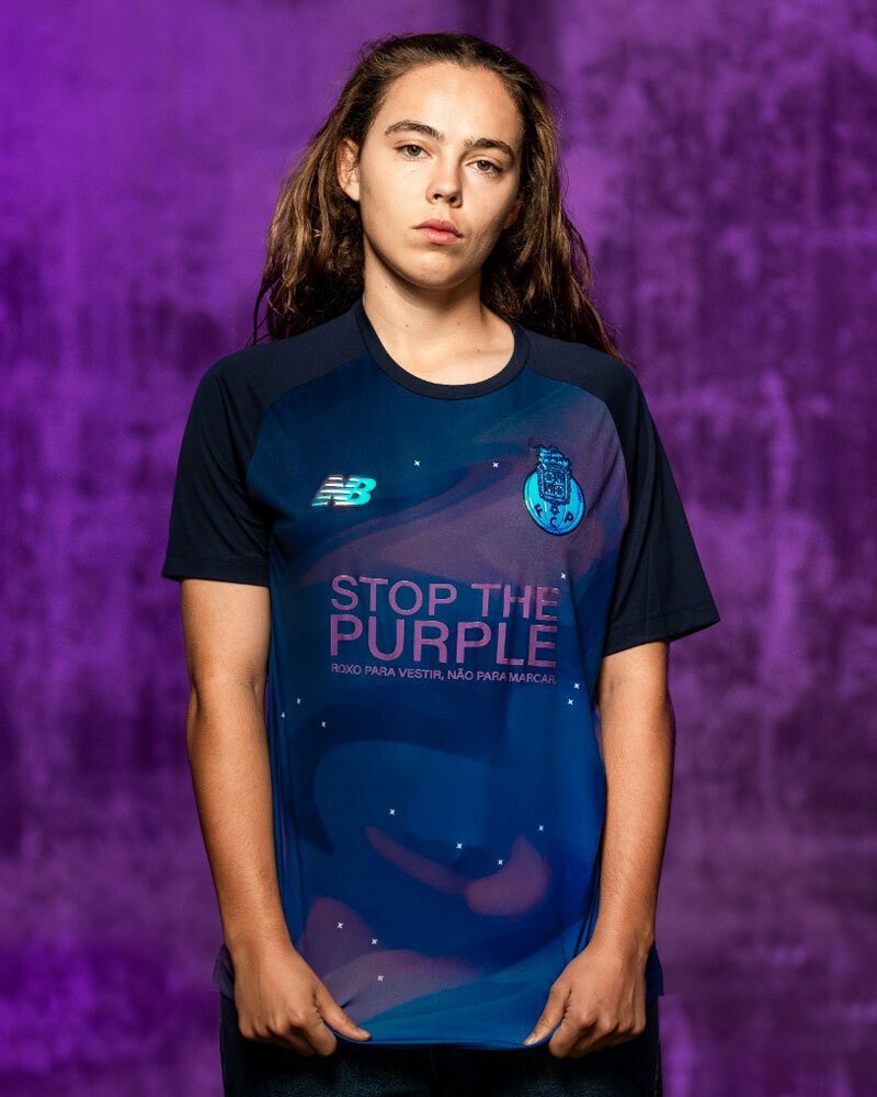 FCポルト女子チームに「女性への暴力反対」を訴える特別ユニフォームが