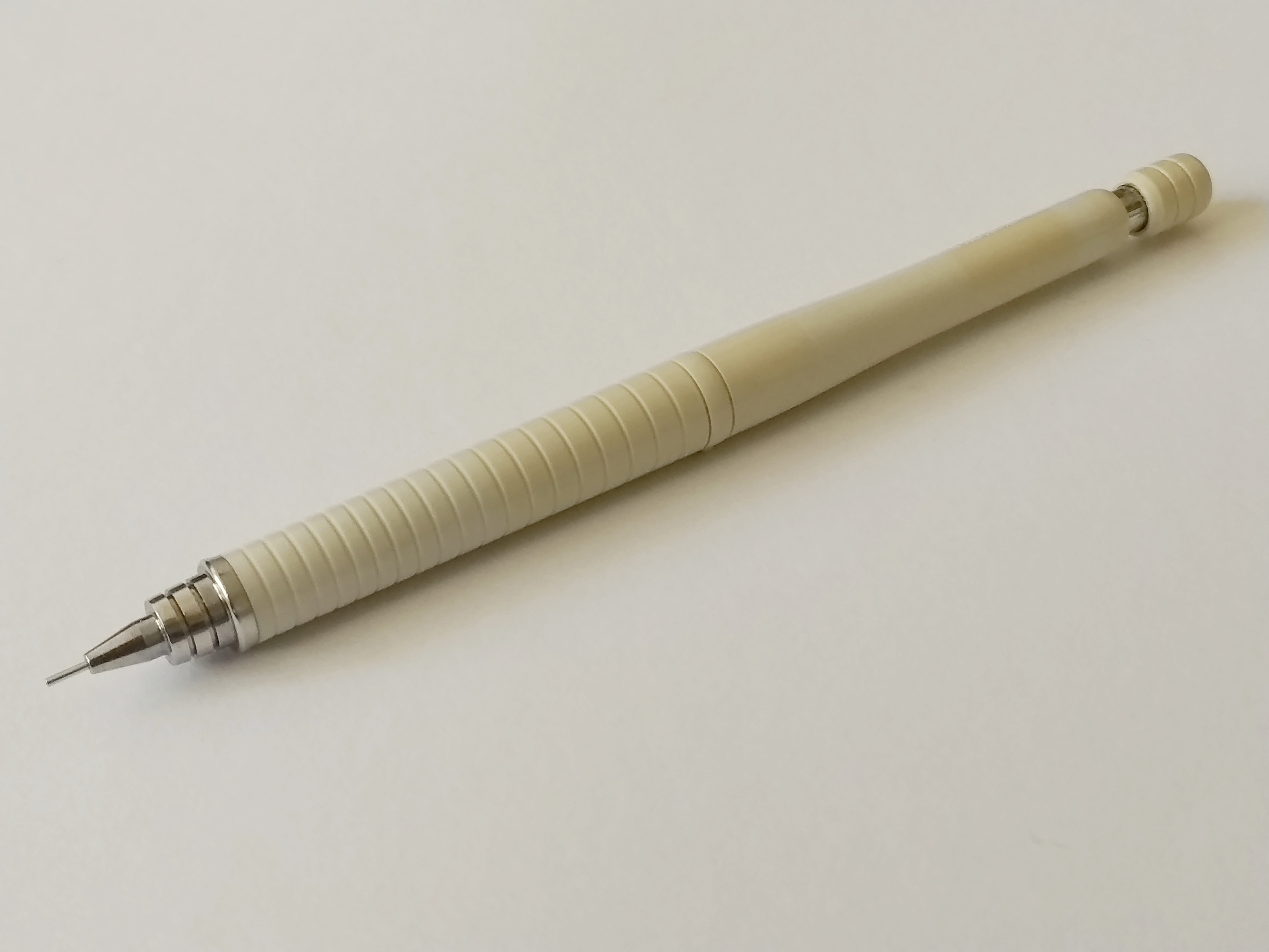 筆箱紹介 Part 01｜おしっこの匂い大好きマン 〜そそり立つチ○ポとド