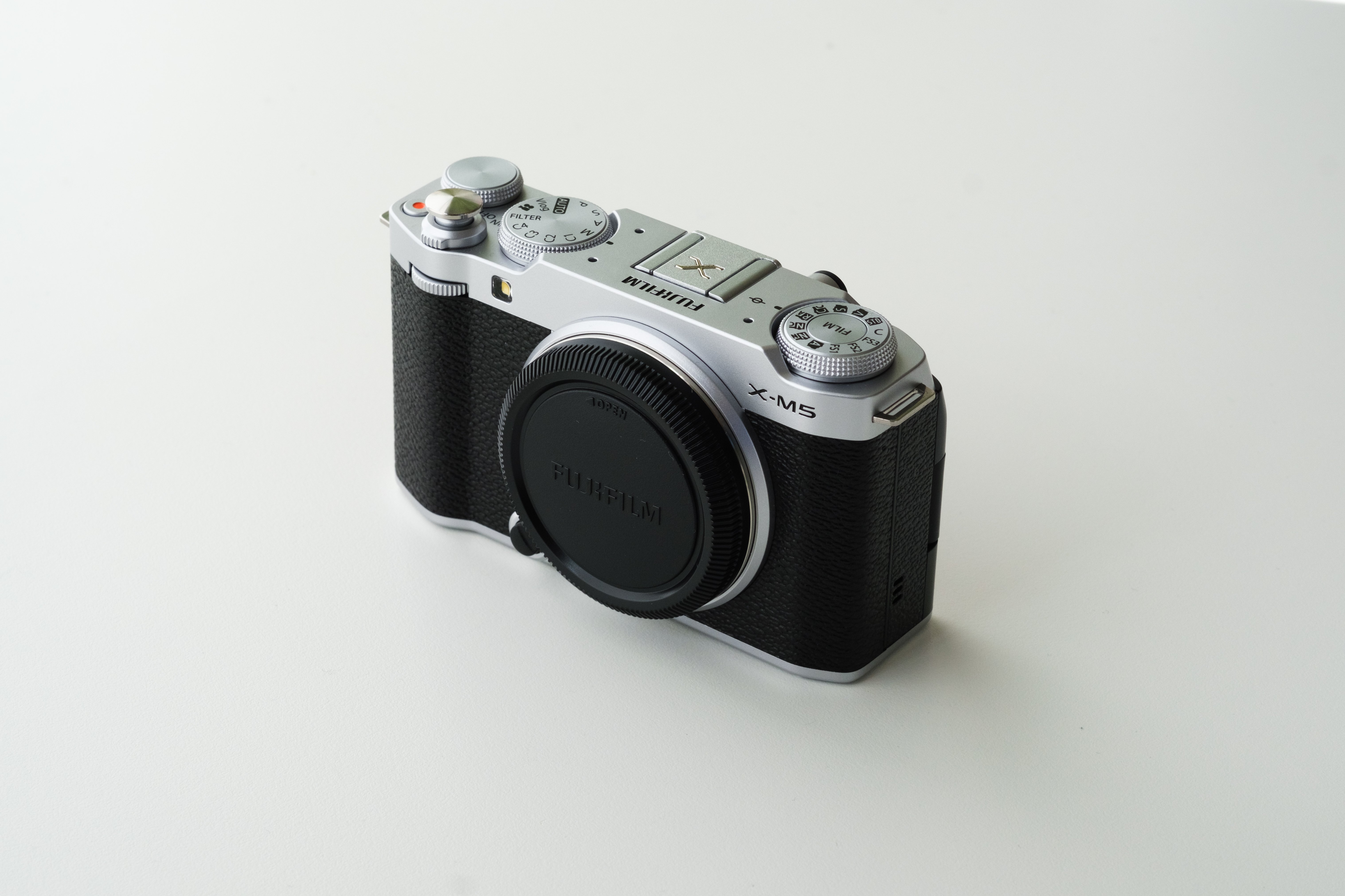 Fujifilm X-M5 コンパクトデジタルカメラ 富士フイルム、ミラーレスデジタルカメラ「FUJIFILM X-M5」を発売〜X
