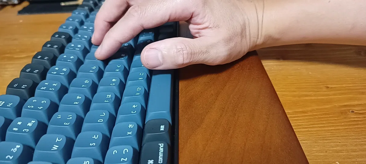 レビュー 】 Keychron K2用純正パームレスト ▶︎ 使用感など｜ぼんちゃん