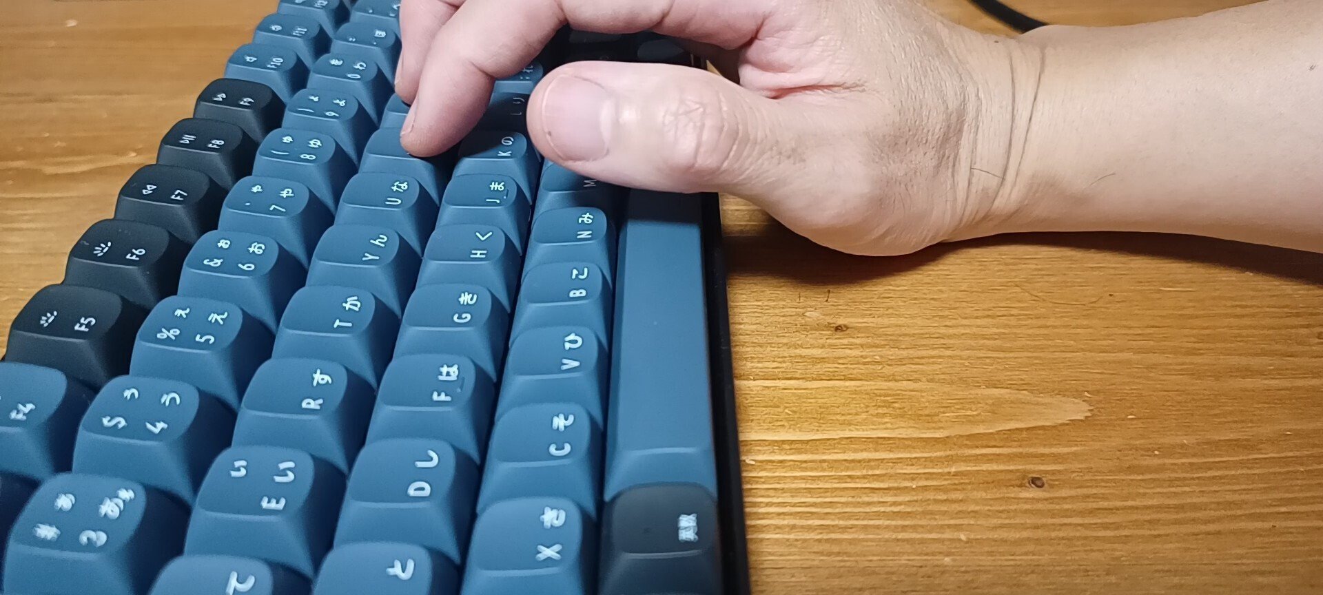 レビュー 】 Keychron K2用純正パームレスト ▶︎ 使用感など