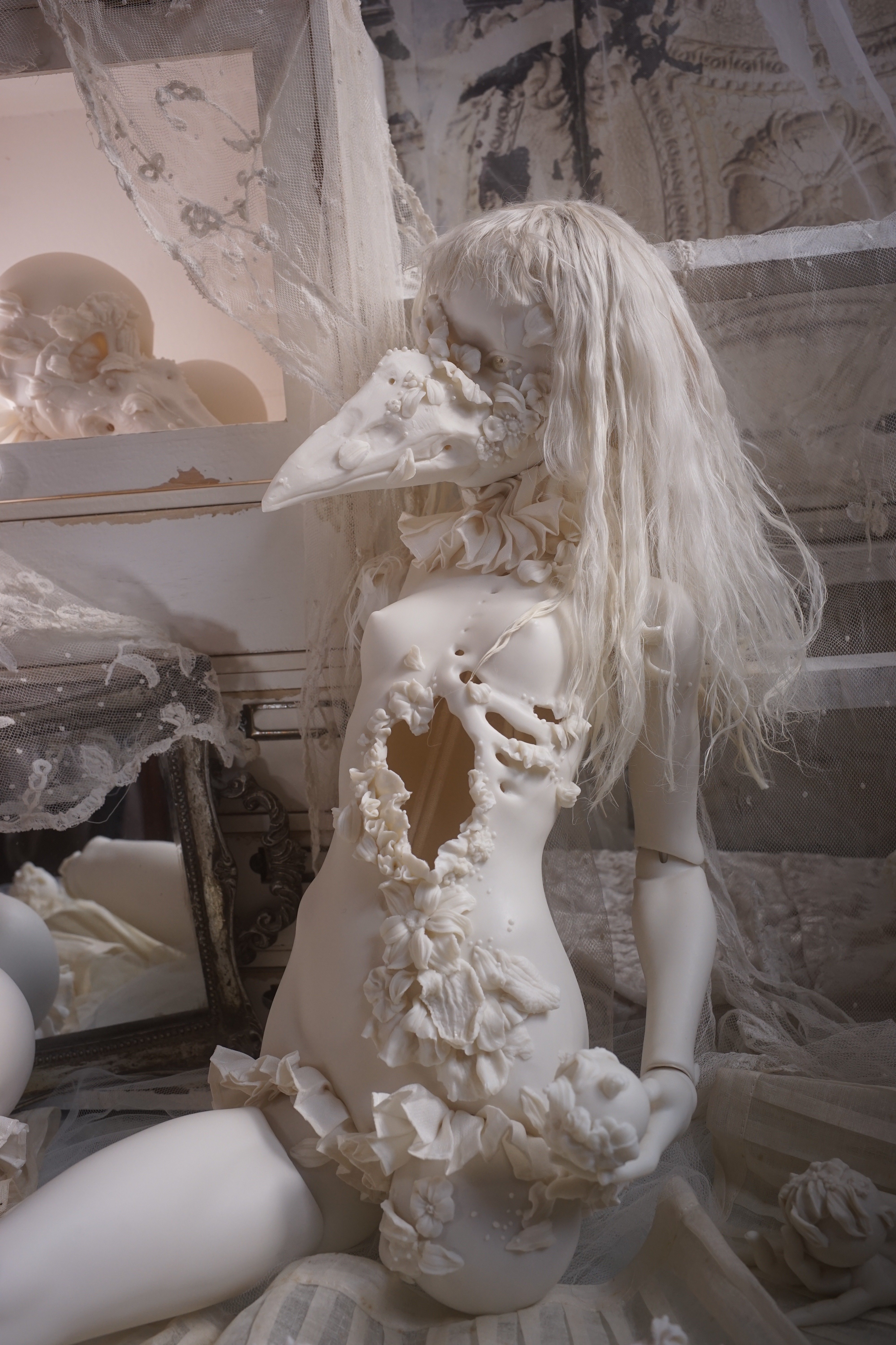 中川多理展「老天使の肋骨 The Costa of the Ancient Angel」⑥骨の葩