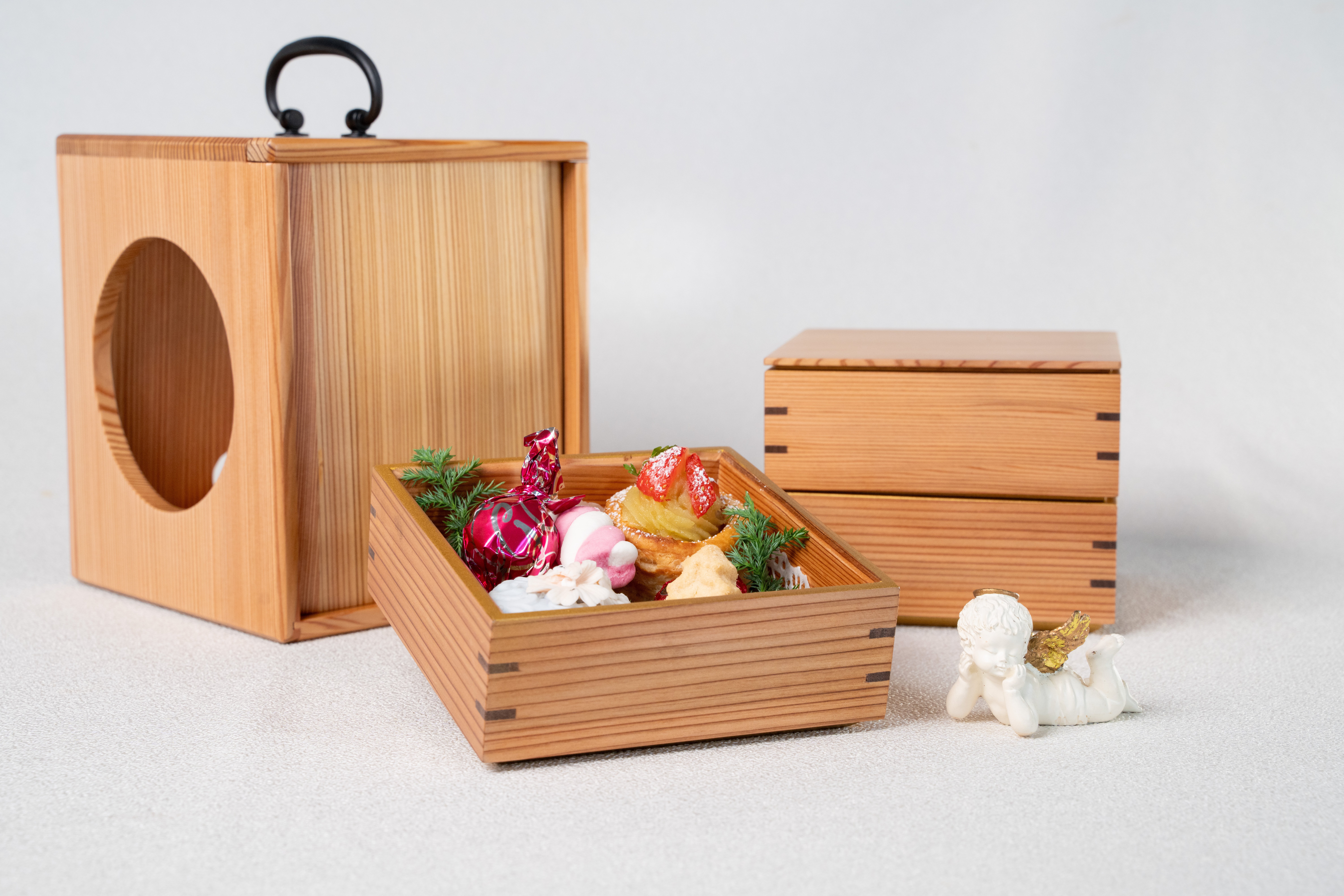 予約販売】遊山箱でおせちを楽しみませんか？オリジナル遊山箱折敷