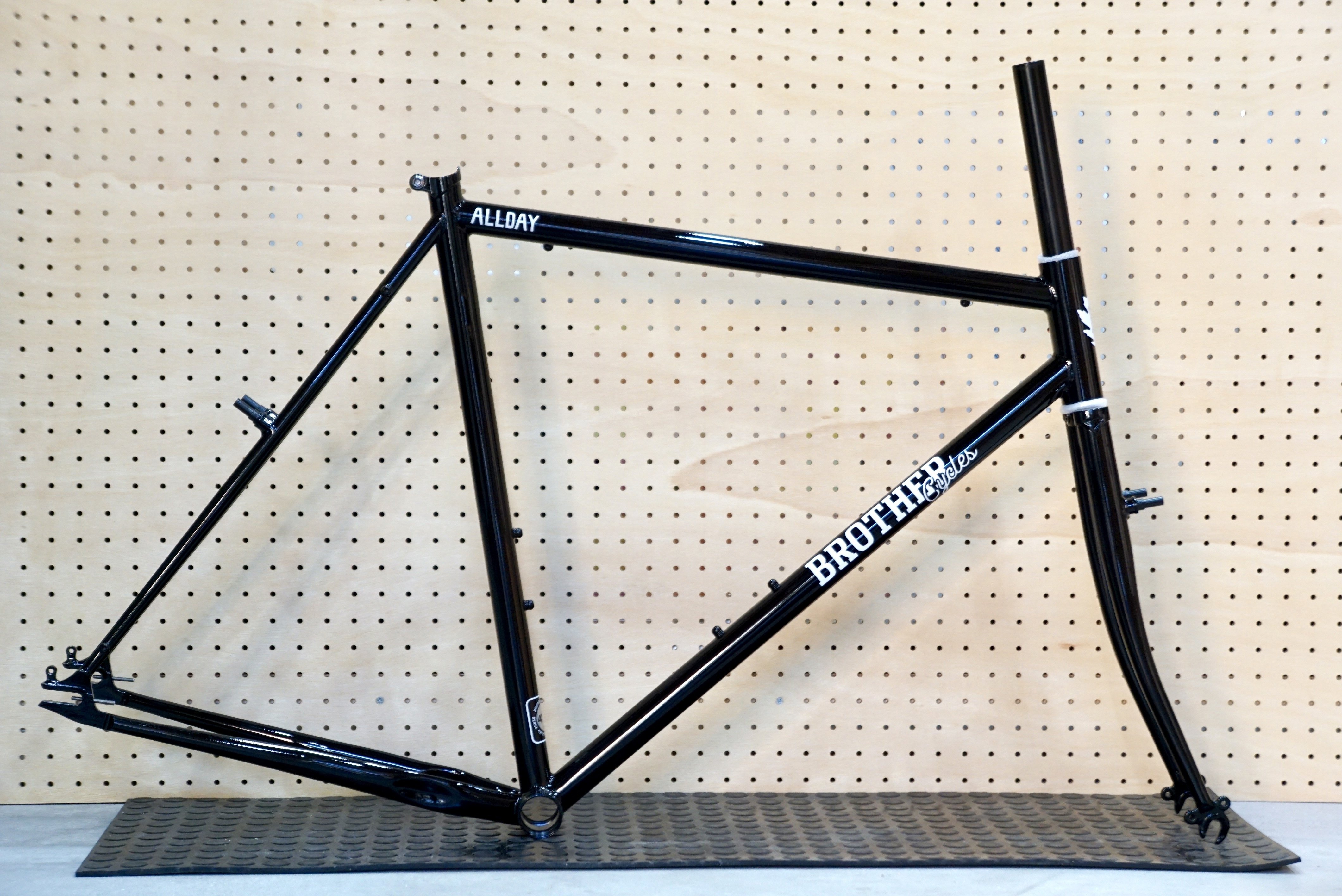 BROTHER CYCLESの紹介|自転車と山道具 DELTA BROTHER CYCLESの紹介|自転車と山道具 DELTA