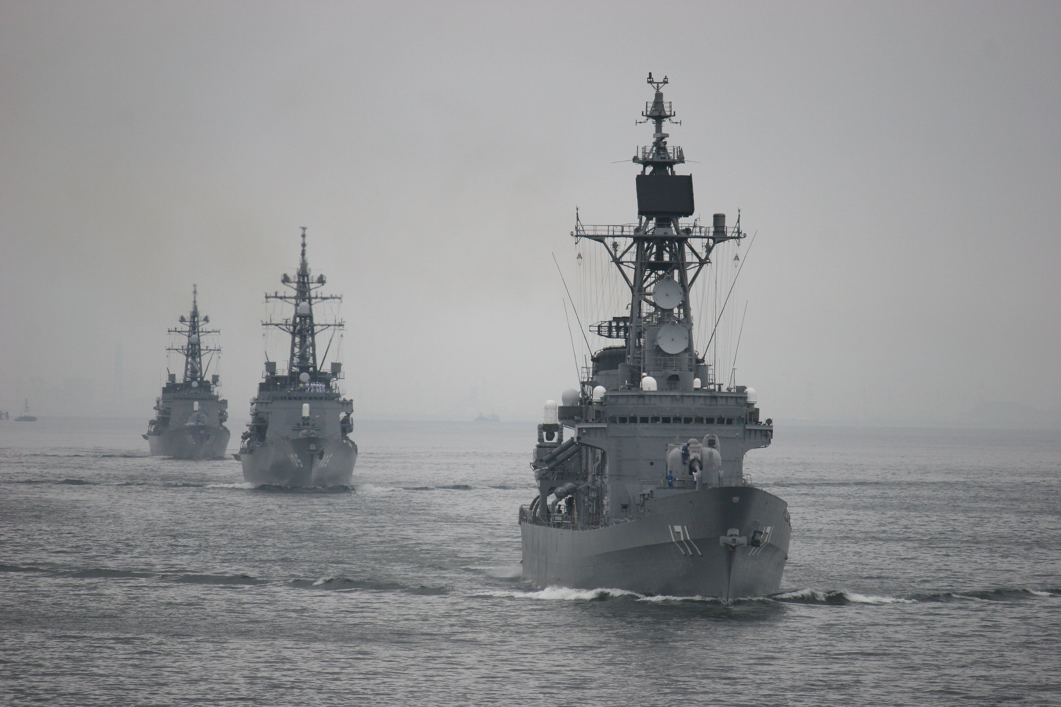 思い出デジカメ『海上自衛隊訓練展示・はるな型護衛艦ひえい乗船 思い出デジカメ『海上自衛隊訓練展示・はるな型護衛艦ひえい乗船