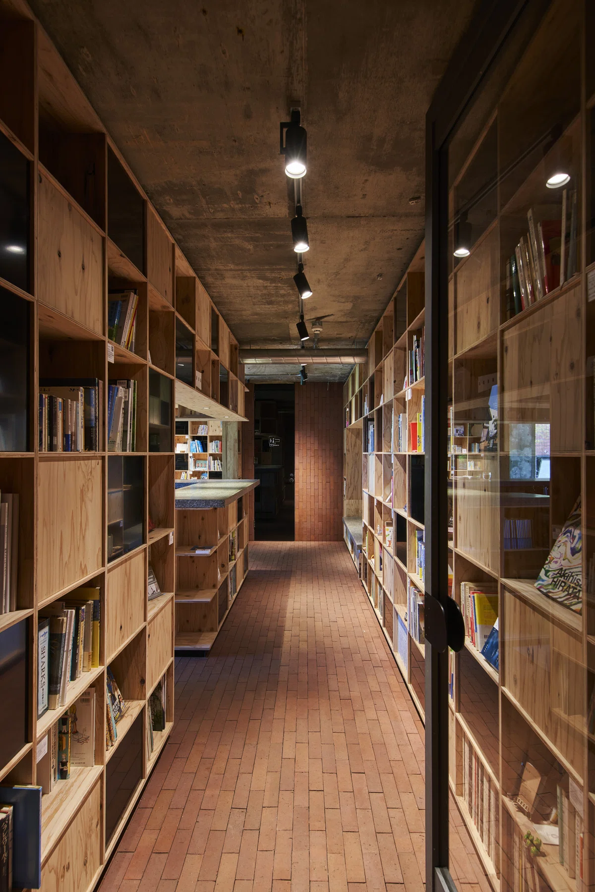 【レポート】音楽の空間デザイン「Songs for 異人池建築図書館喫茶店」 2024.11｜Vegetable Record / ベジタブルレコード