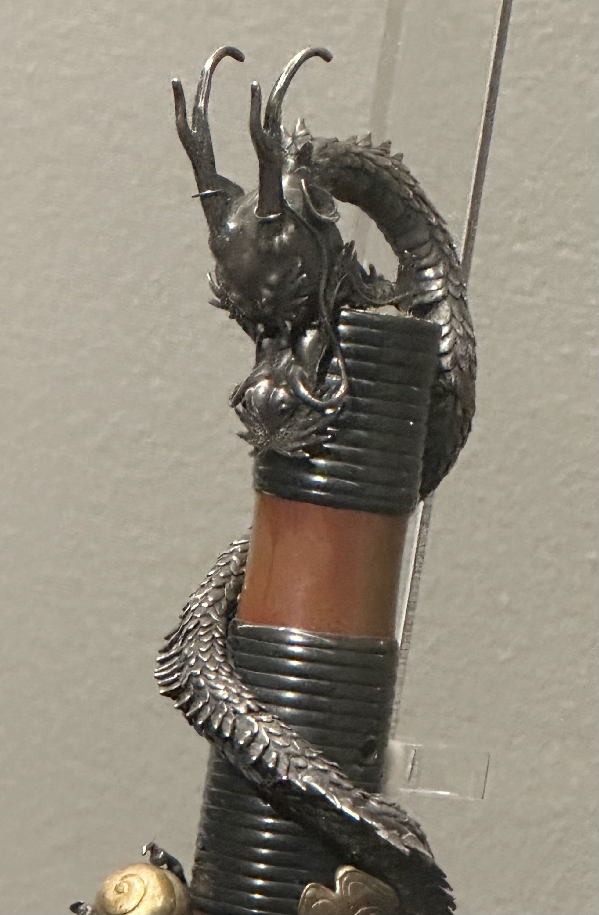 自在置物の龍拵②｜刀箱師の日本刀ブログ 中村圭佑