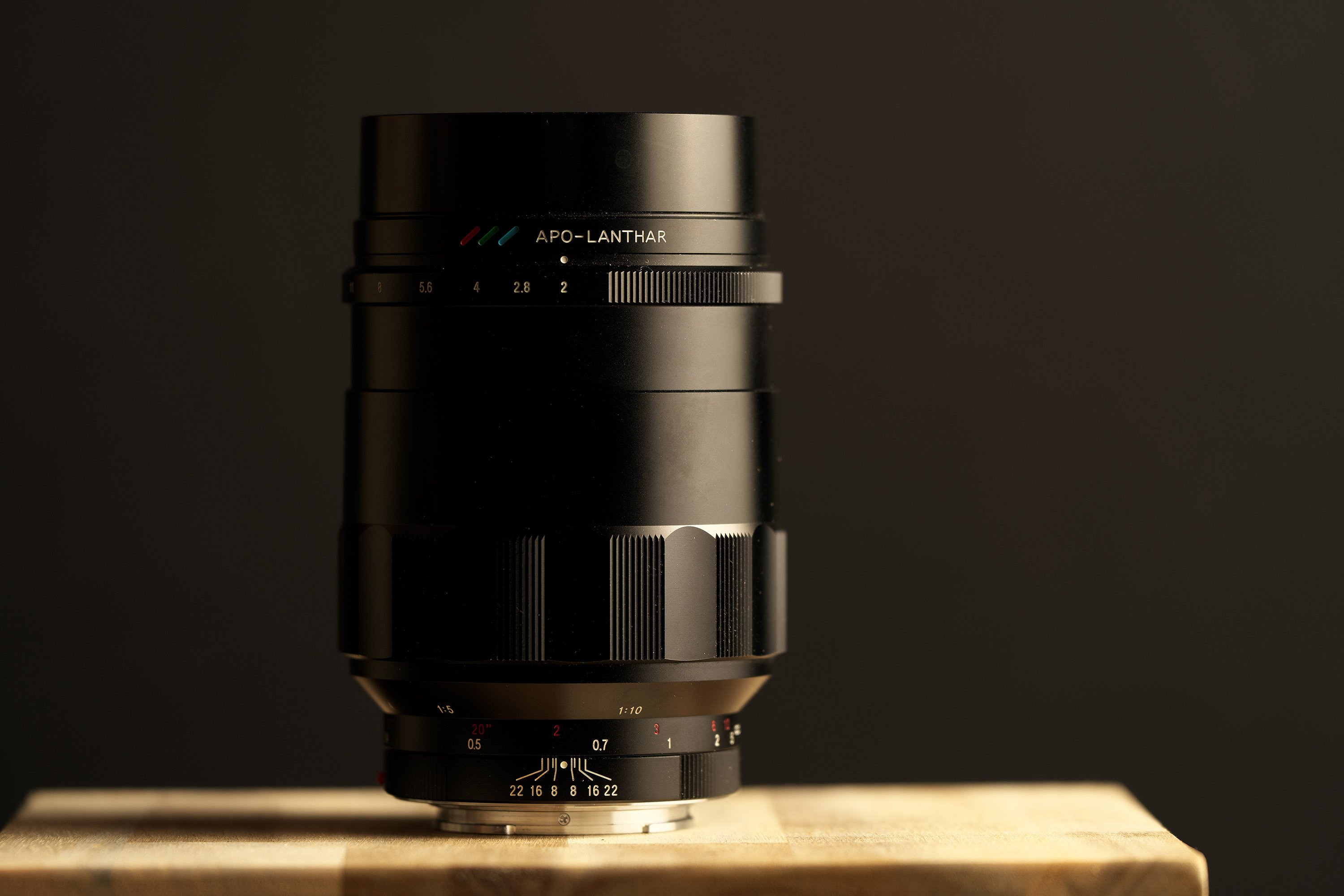 マクロ三兄弟｜ちいさな島