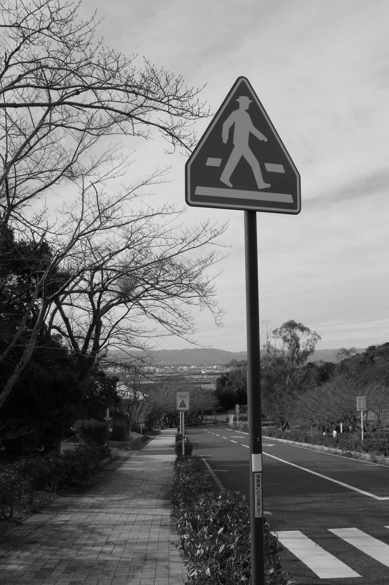 CANON EOS 60D + EF-S 24mm F2.8 STM を持って|OZZY CANON EOS 60D + EF-S 24mm F2.8 STM を持って|OZZY