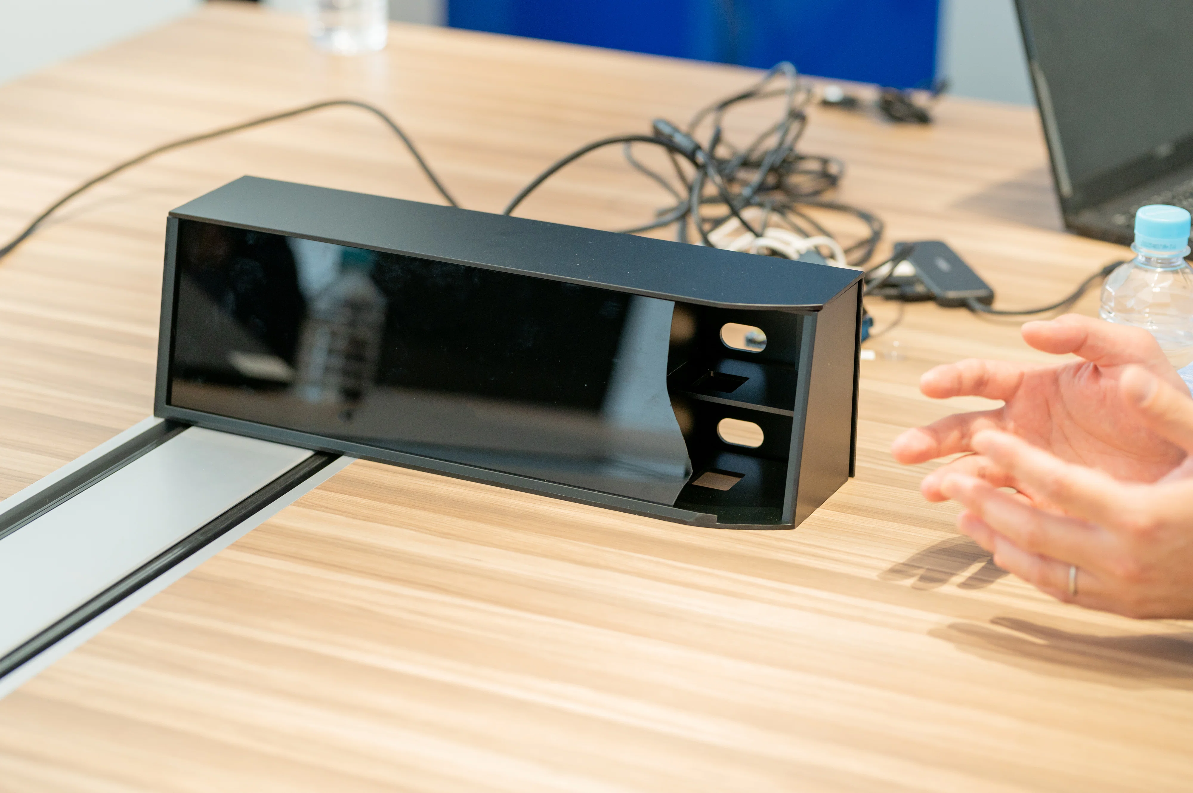 車やPC ・スマホにも。センサーだらけの世の中で東レの「漆黒インク