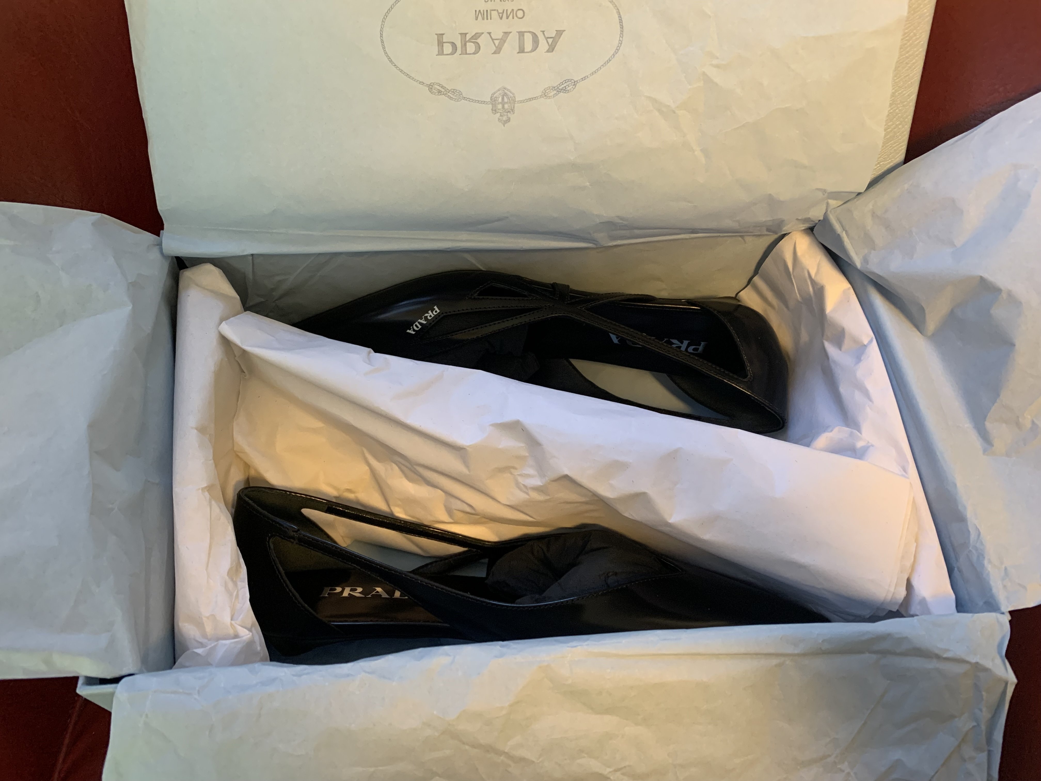 PRADA】自分の美学を詰めこんだ靴を買った話【自問自答 PRADA】自分の美学を詰めこんだ靴を買った話【自問自答